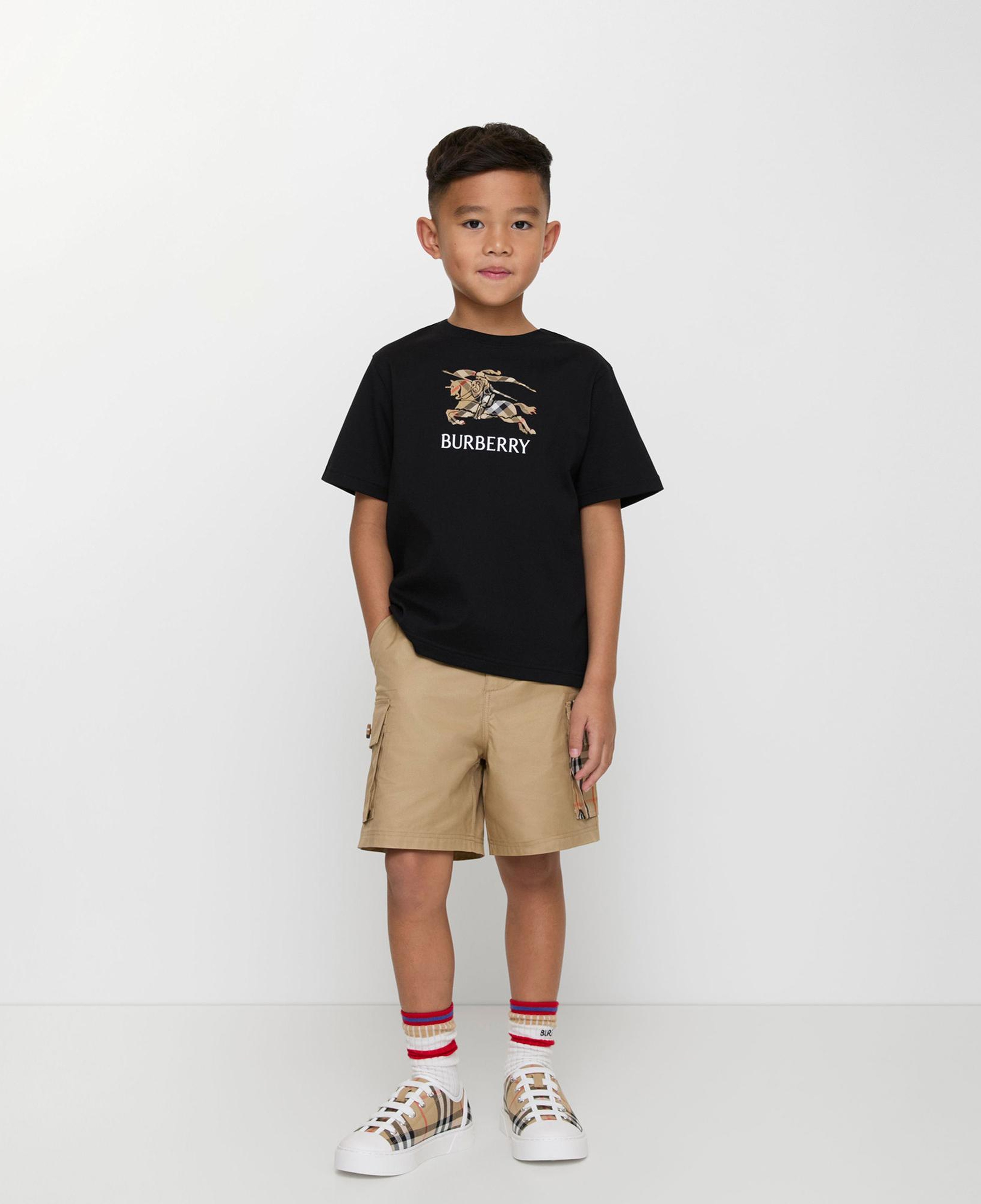 Burberry Cedar Knıght Çocuk Siyah T-Shirt