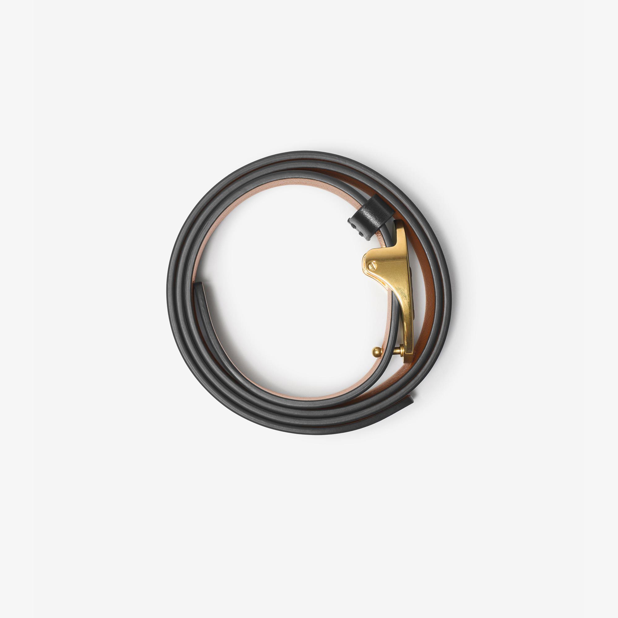 Burberry Reversible Leather Oval Knight Stamp Kadın Siyah Kemer