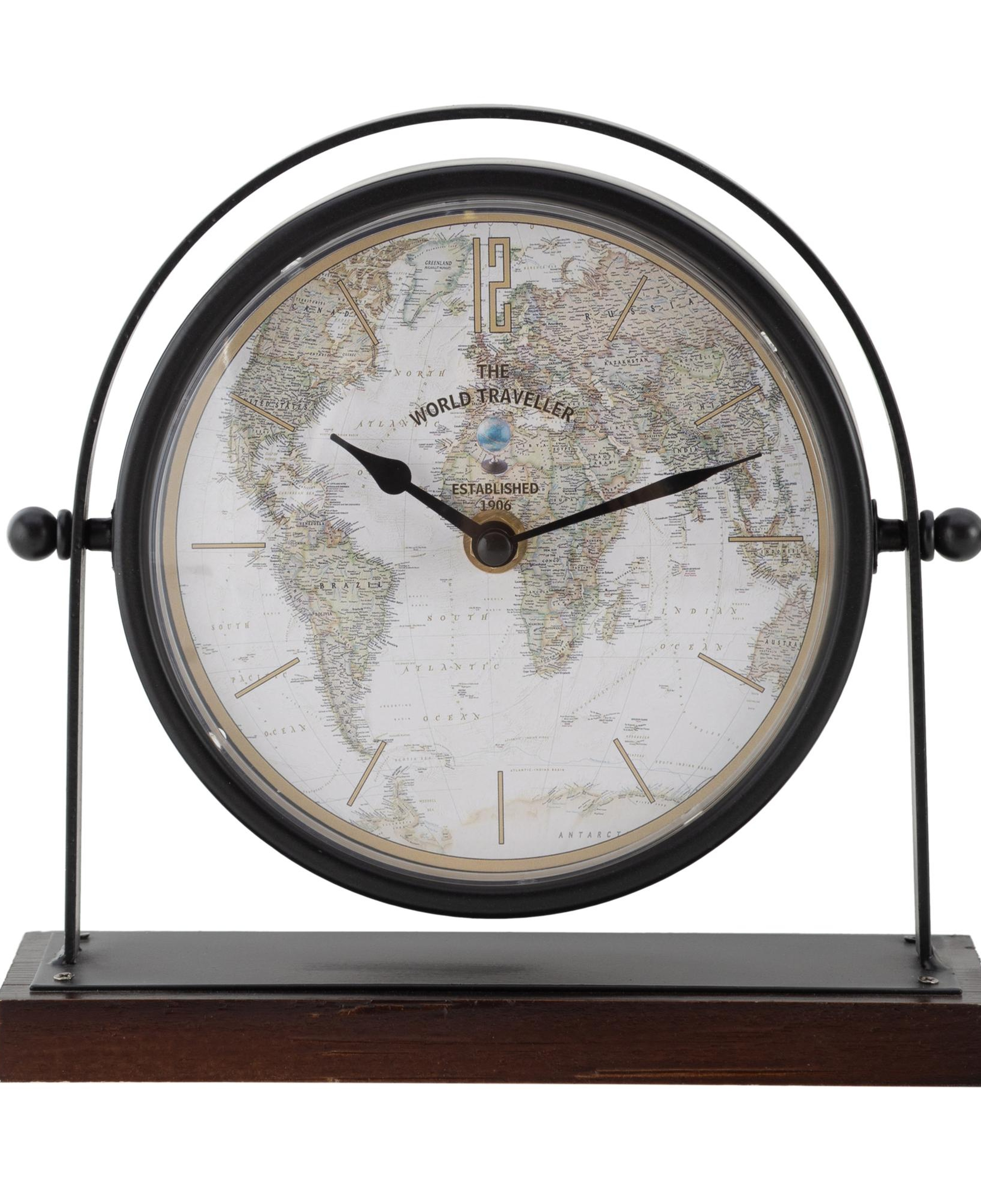 BLACK SRIUS MASA SAATİ