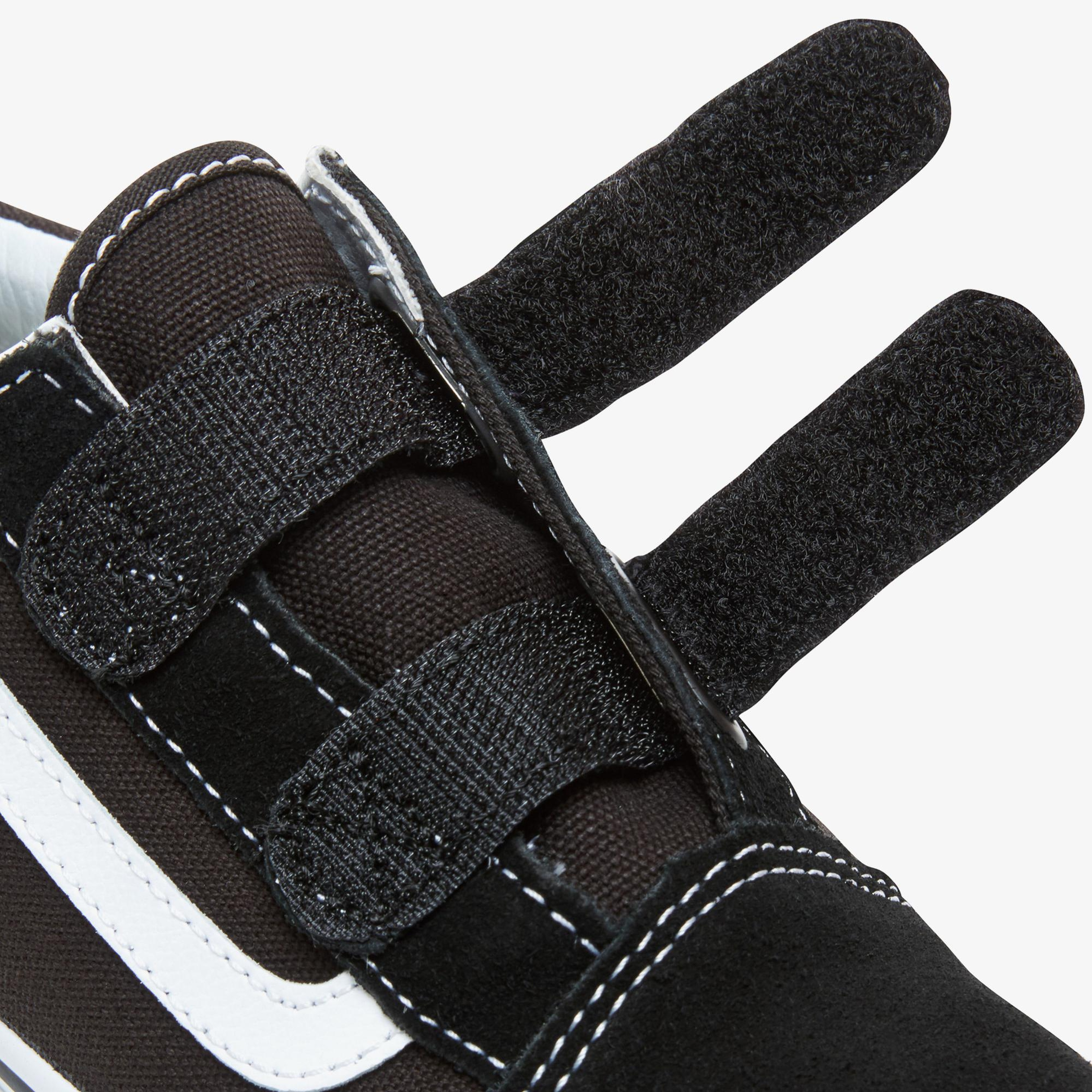 Vans Uy Old Skool V Çocuk Siyah Sneaker