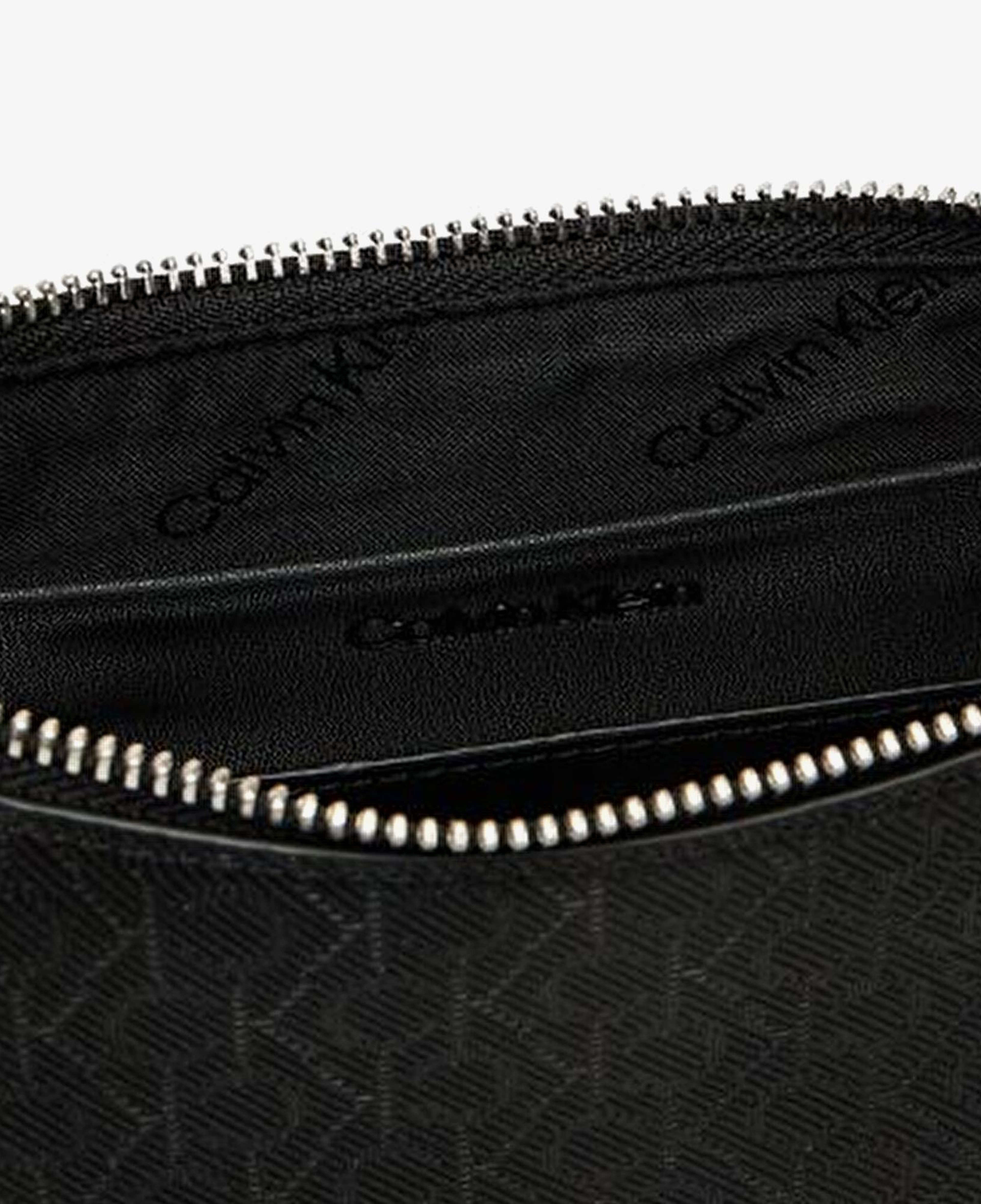 Calvin Klein Must Logo Strap Kadın Siyah El Çantası