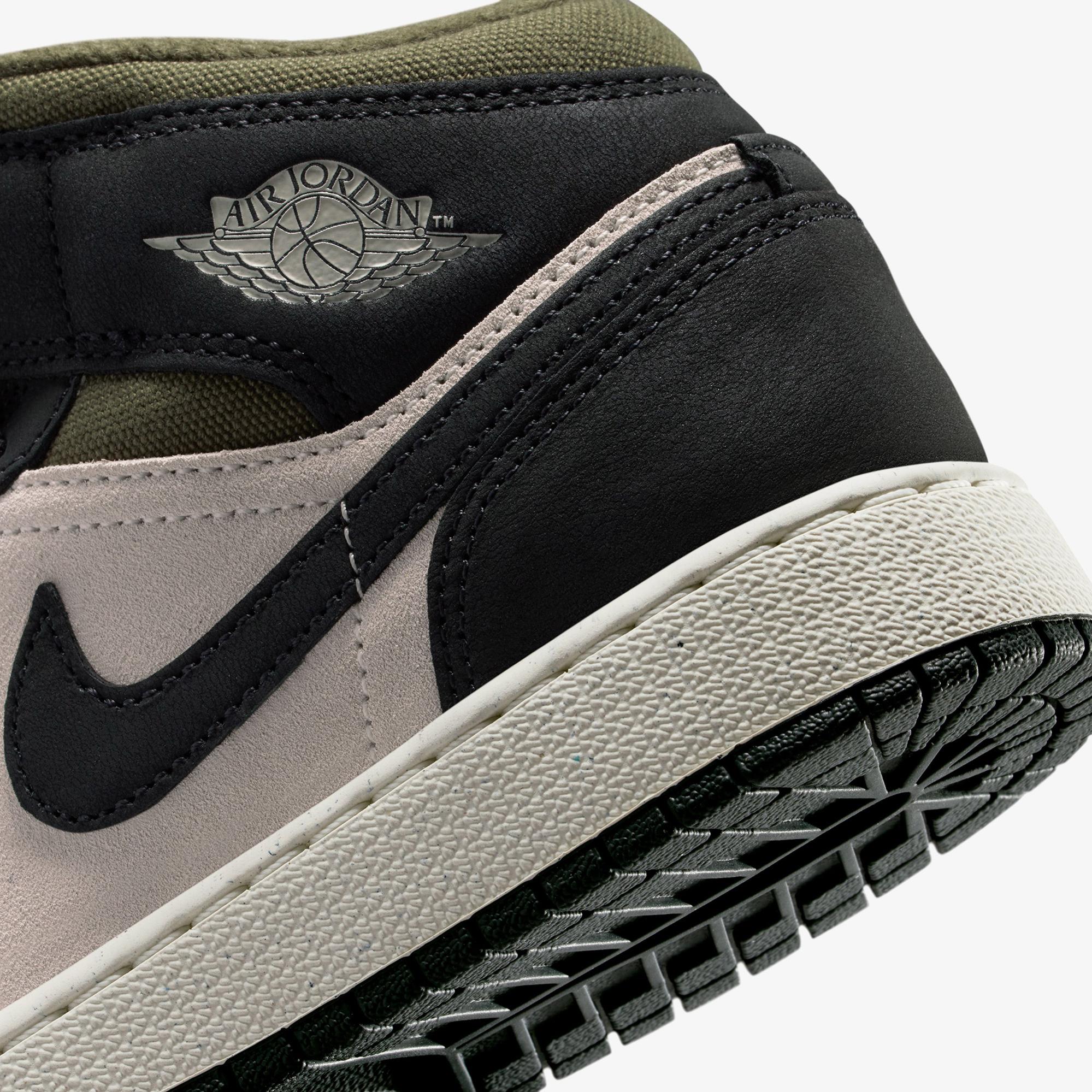 Jordan Siyah Jordan Air 1 Mid