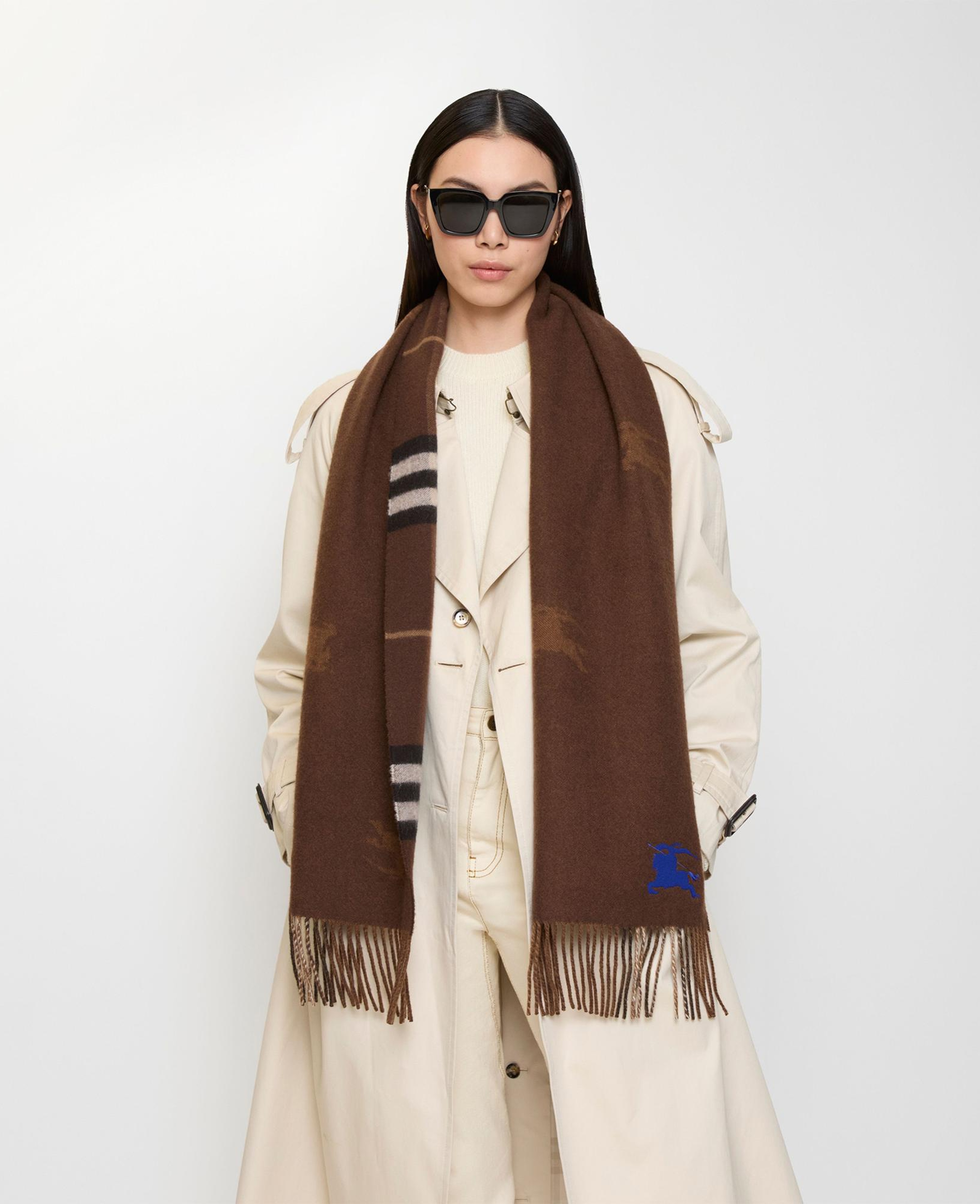 Burberry Ekd Jacq Kadın Kahverengi Atkı