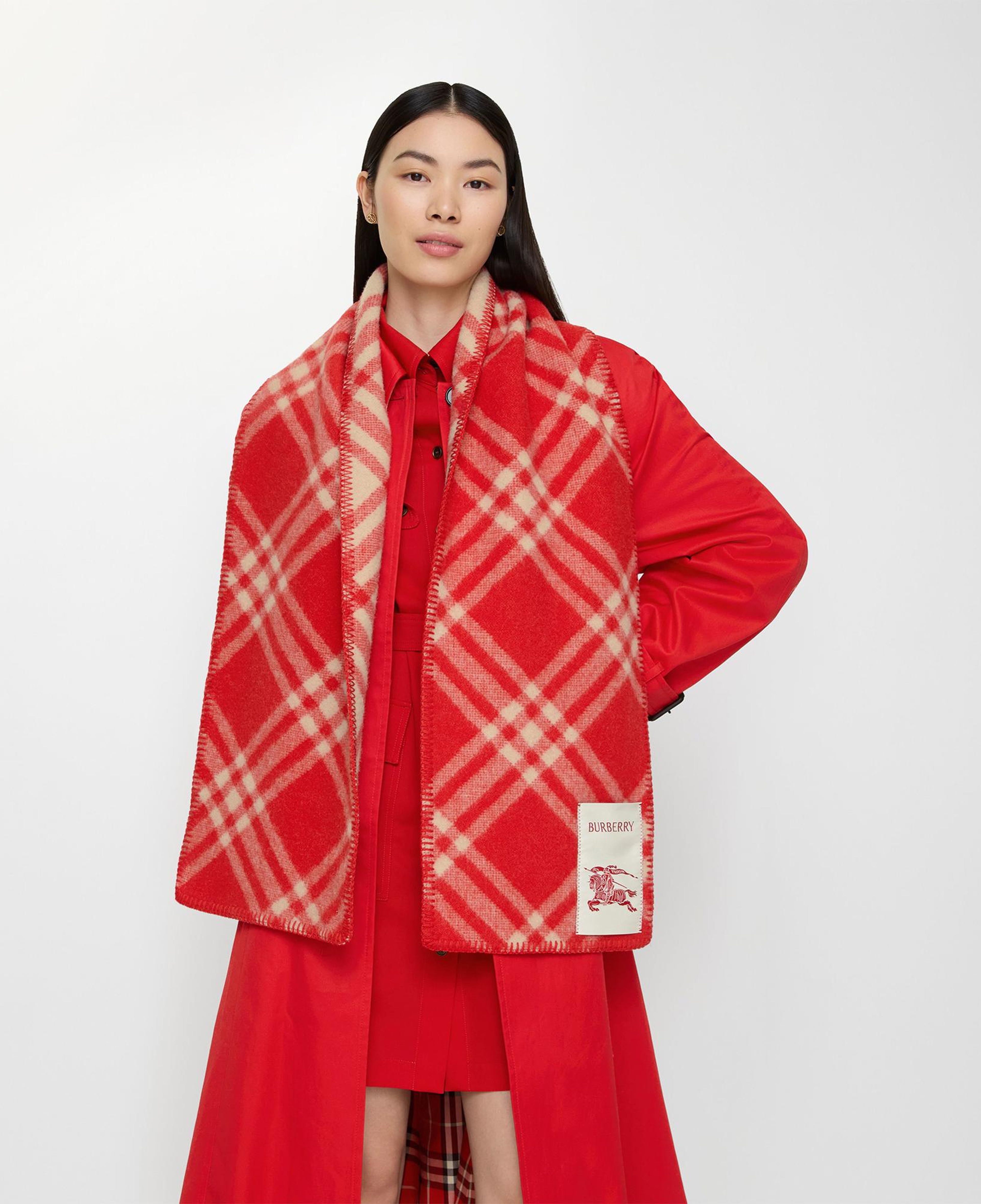 Burberry Kadın Kırmızı Atkı