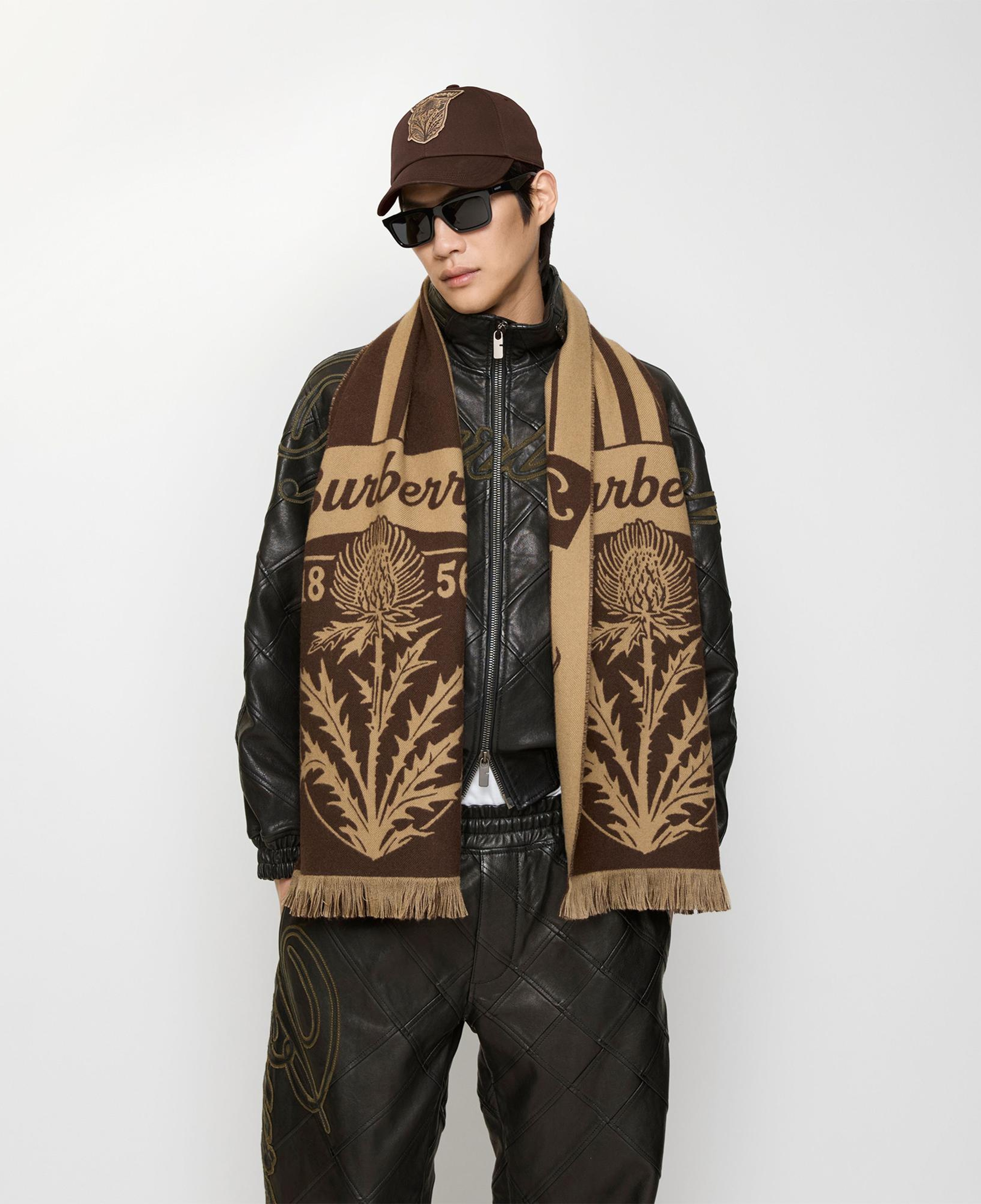 Burberry Thıstle Football Kadın Kahverengi Atkı