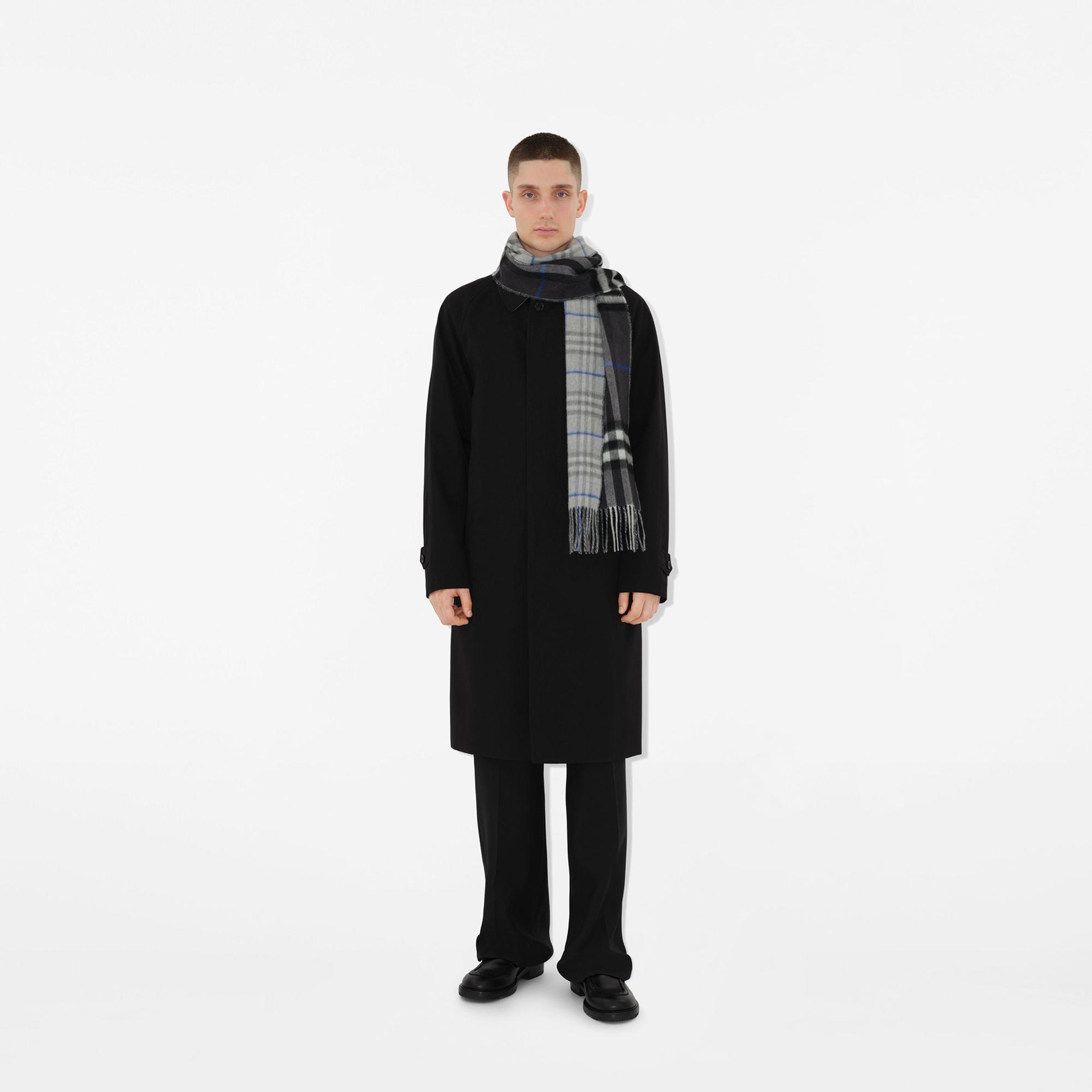 Burberry Reversible Check Kaşmir Kadın Gri Atkı