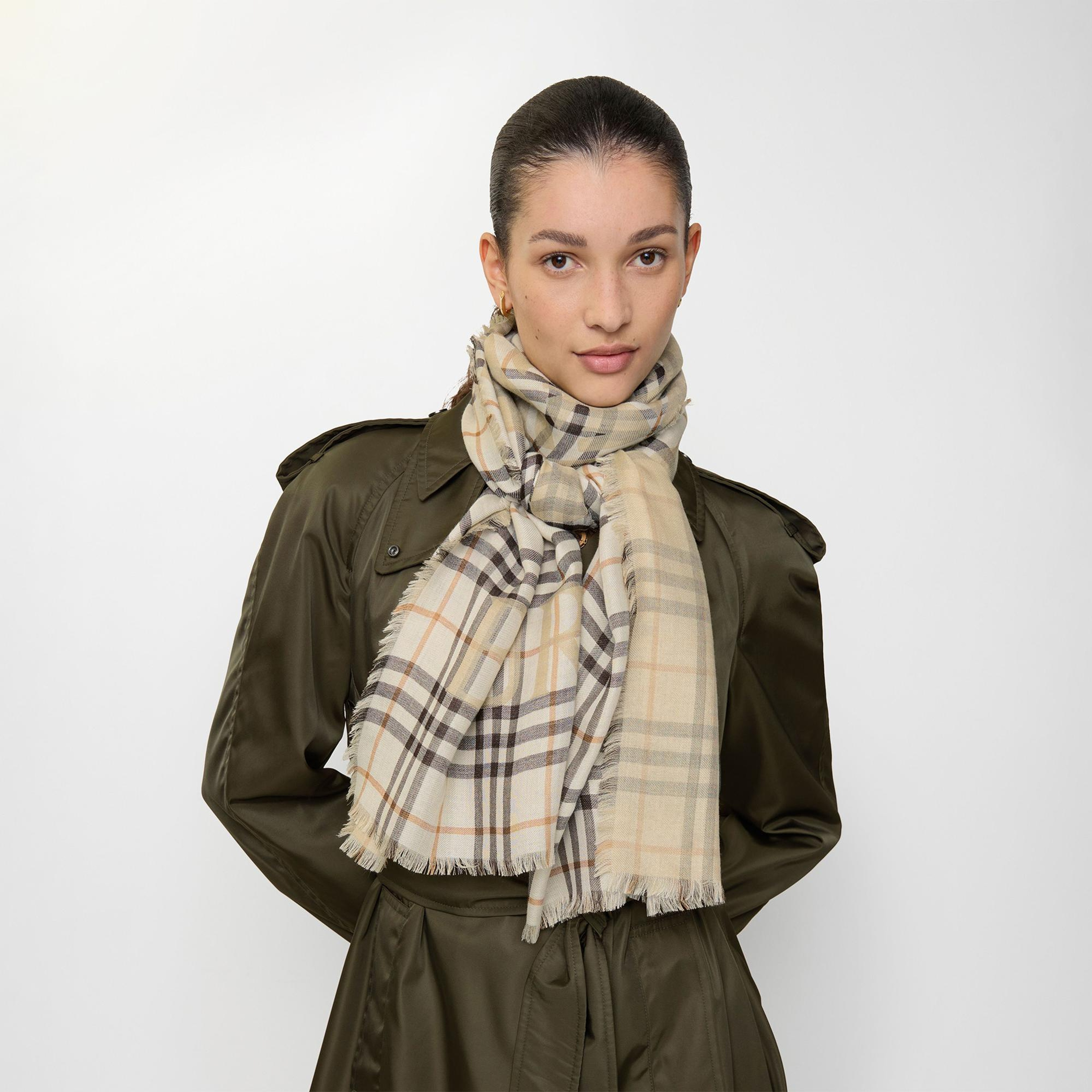 Burberry 200X70 Ekd Check Kadın Beyaz Atkı