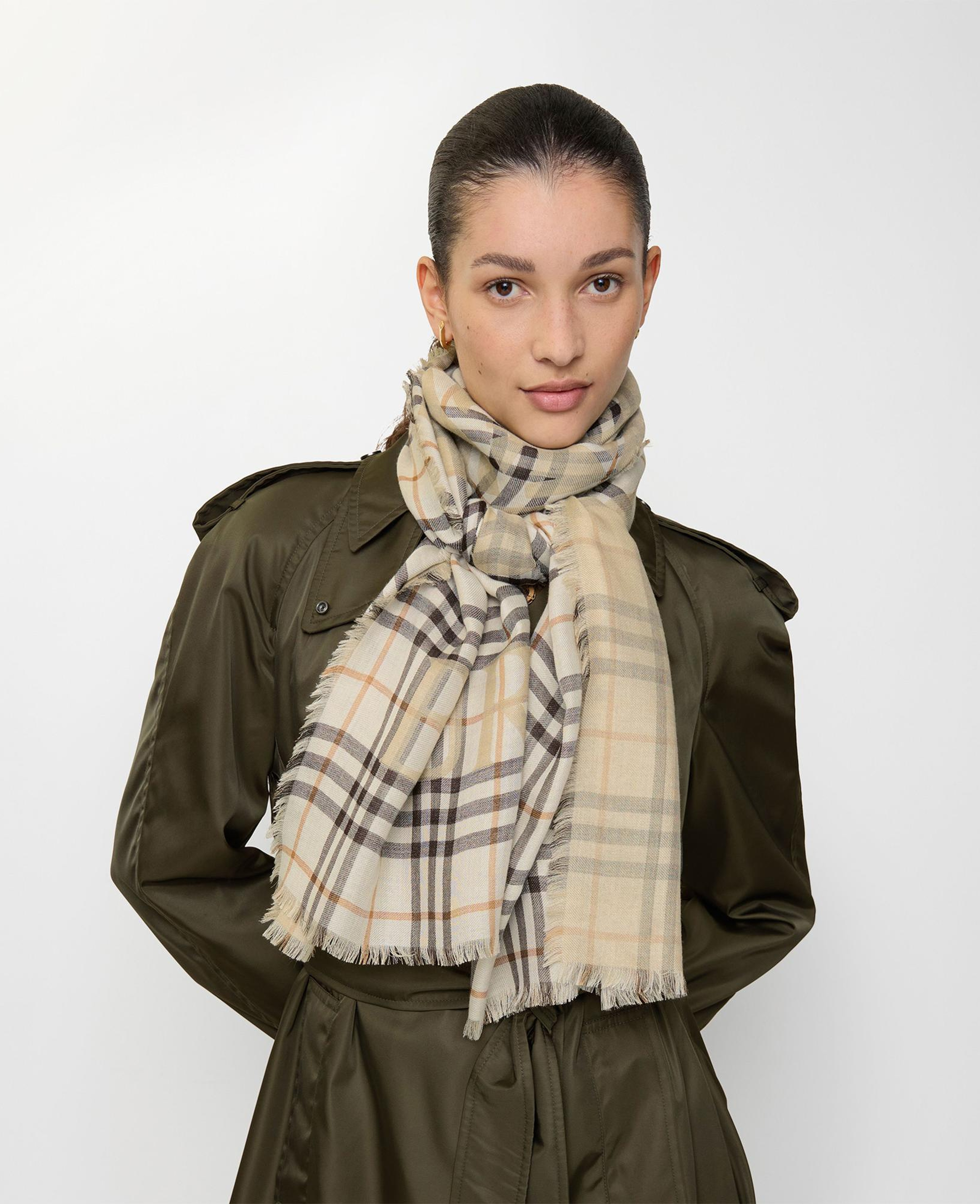 Burberry 200X70 Ekd Check Kadın Beyaz Atkı