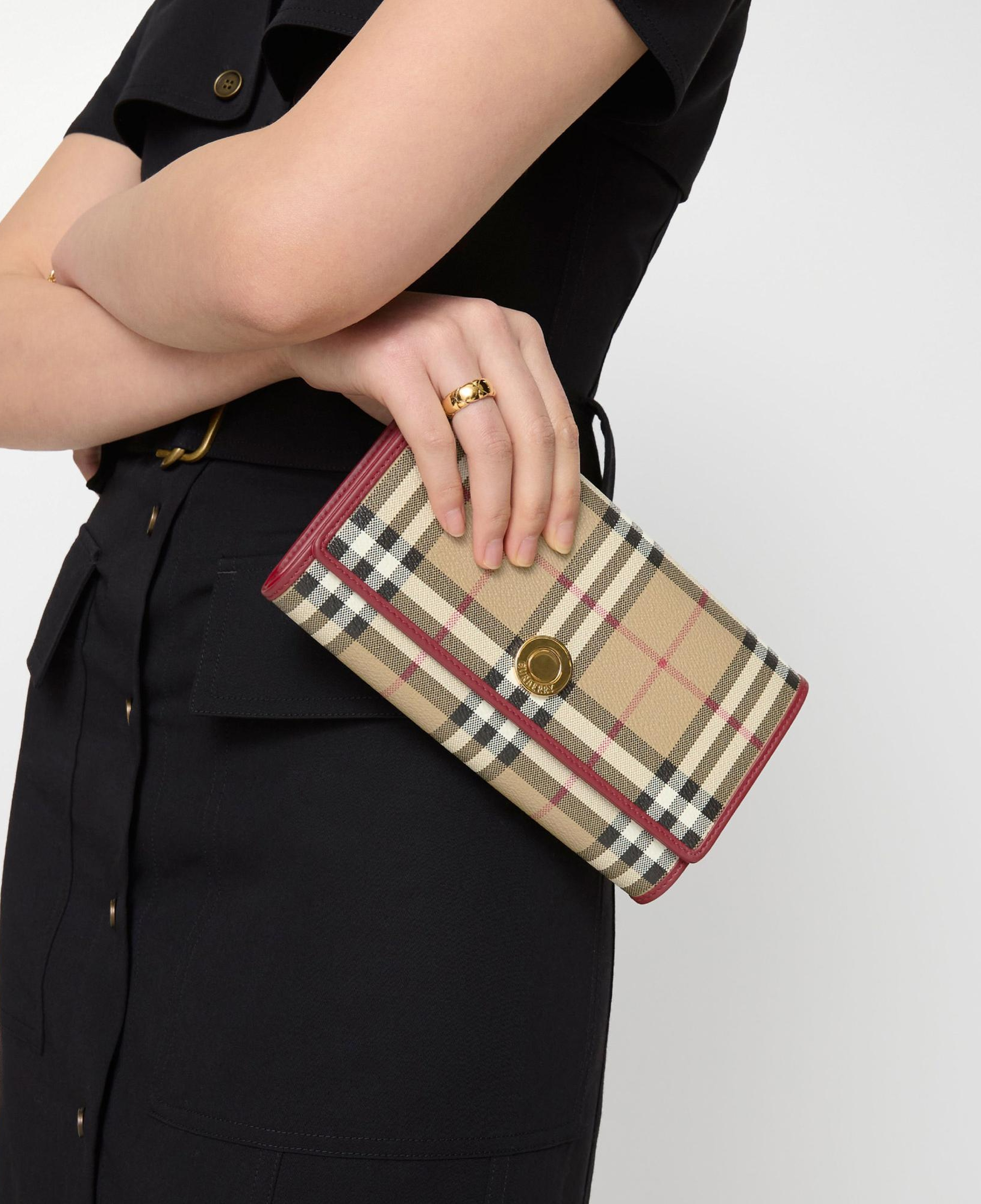 Burberry Hannah Kadın Bej Omuz Çantası