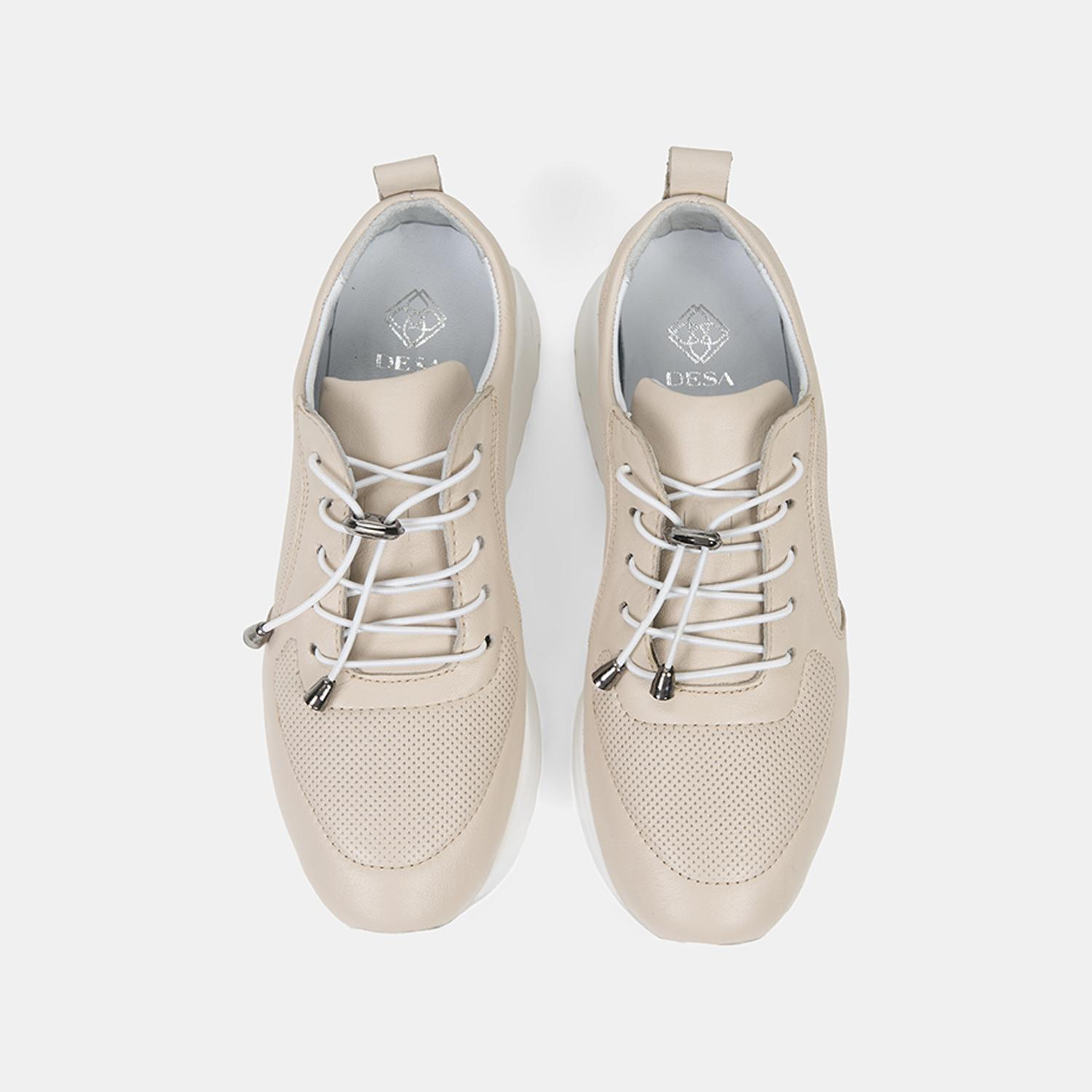 Kadın Kırık Beyaz Lastik Bağcıklı Dolgu Topuklu Deri Sneaker