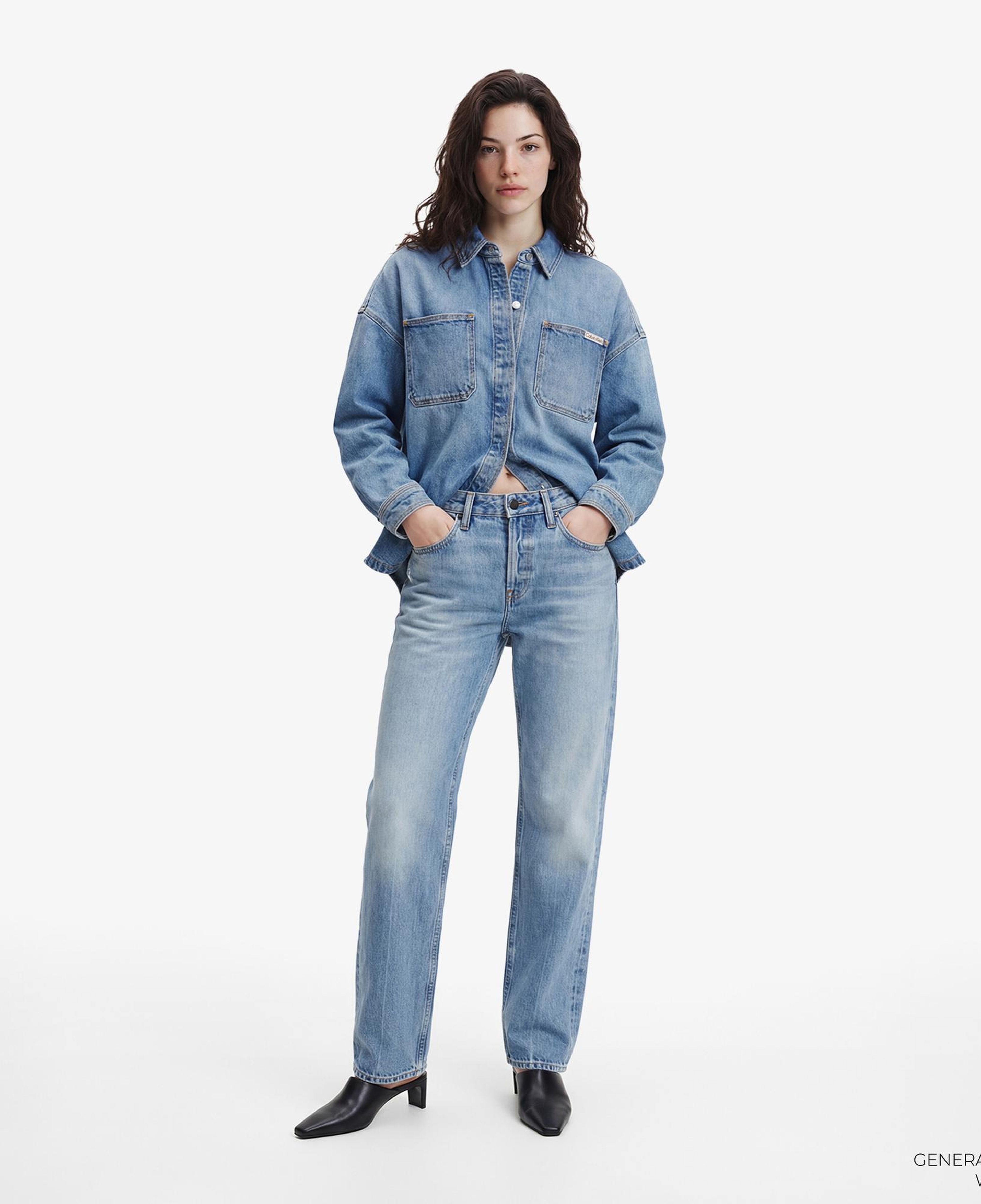 Calvin Klein Denim Boyfriend Overnight Kadın Mavi Gömlek