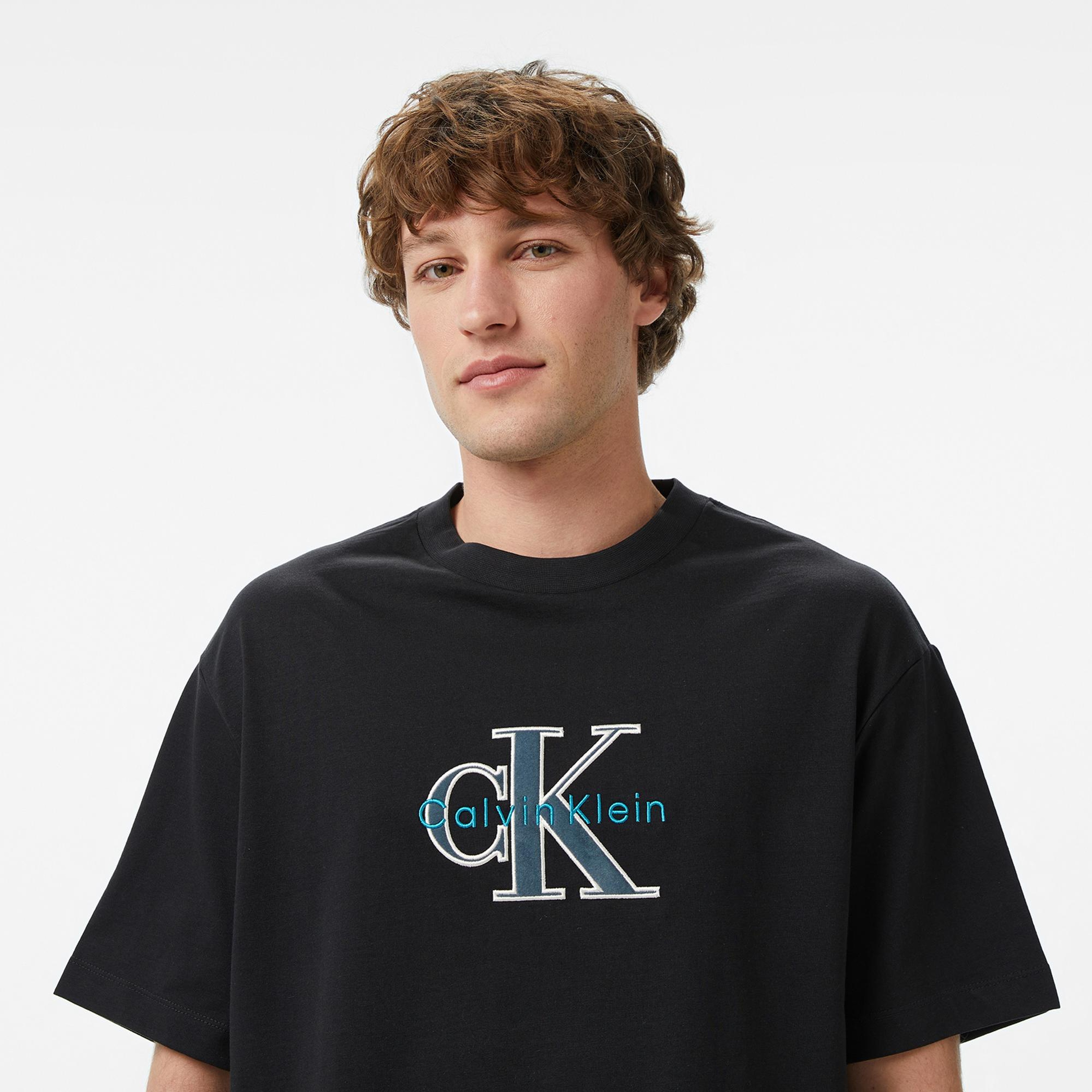 Calvin Klein Tricolor Monologo Graphic Erkek Siyah T-Shirt