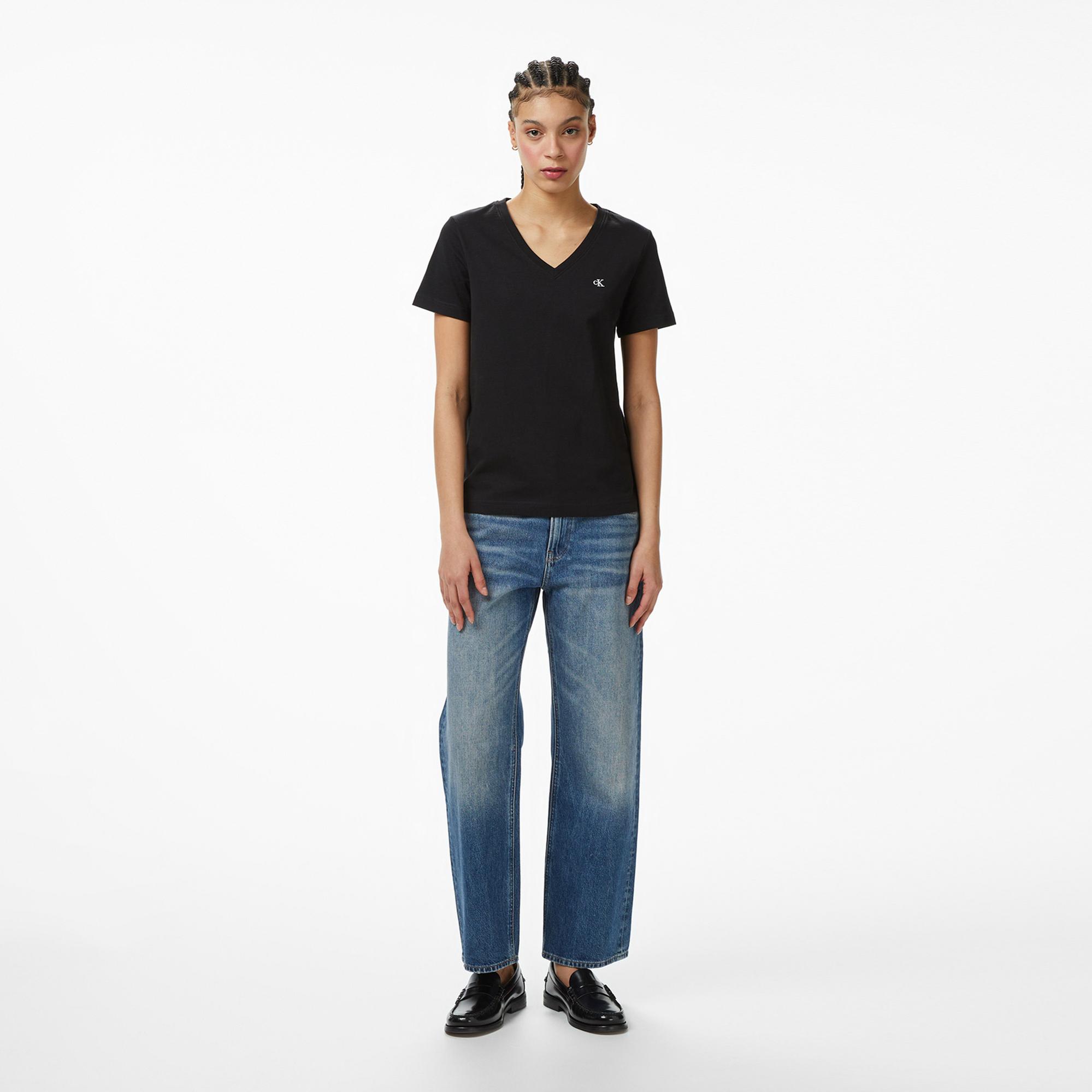 Calvin Klein Monogram Kadın Siyah T-Shirt