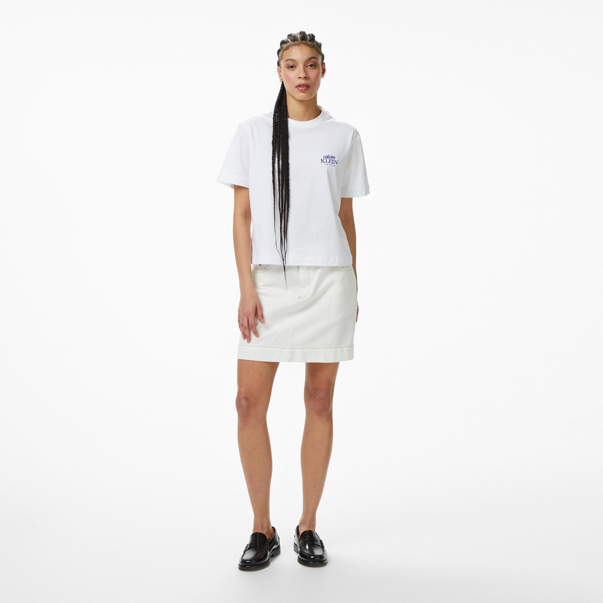 Calvin Klein Boxy Graphic Kadın Beyaz T-Shirt