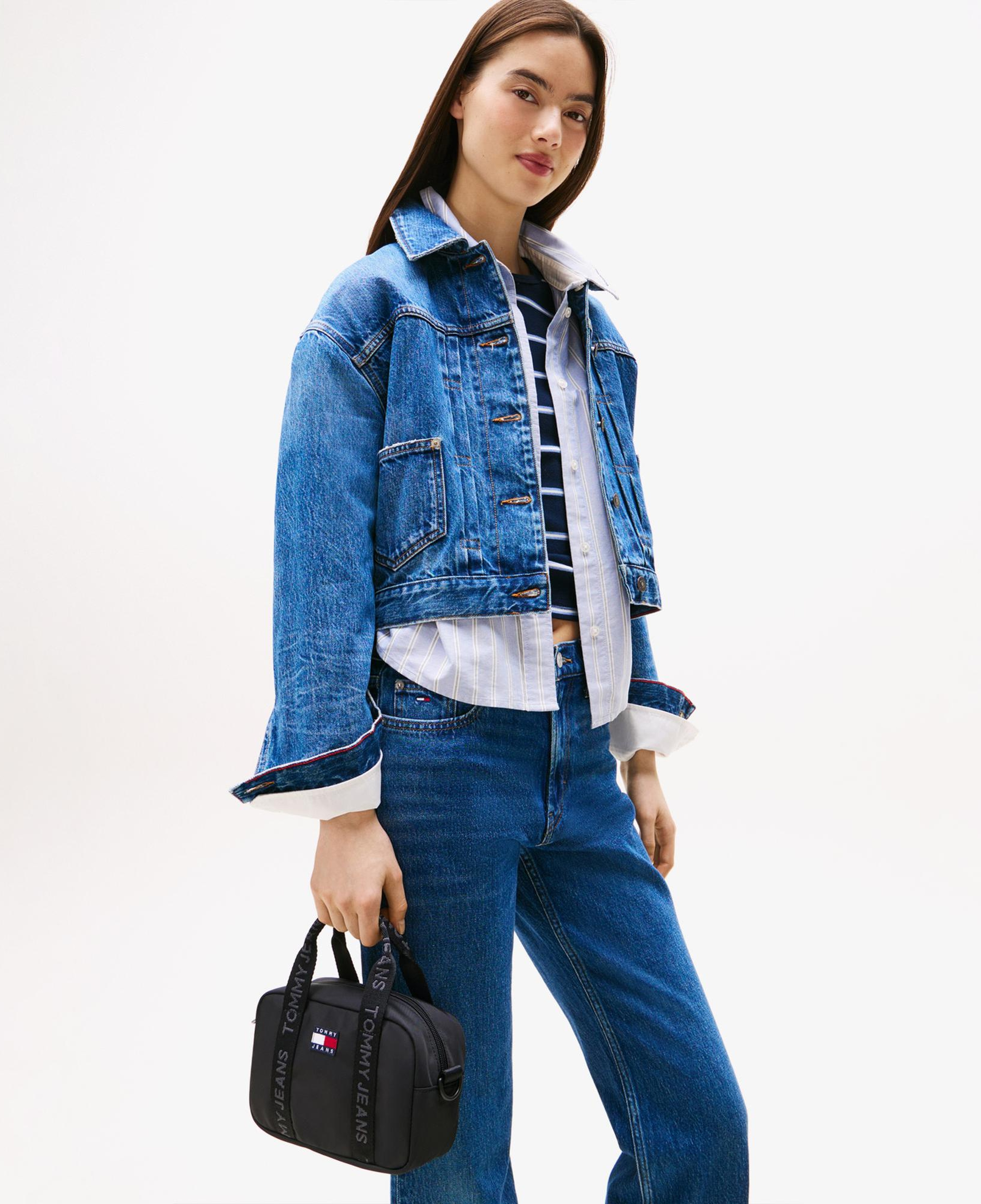 Tommy Jeans Essentials Daily Kadın Siyah El Çantası