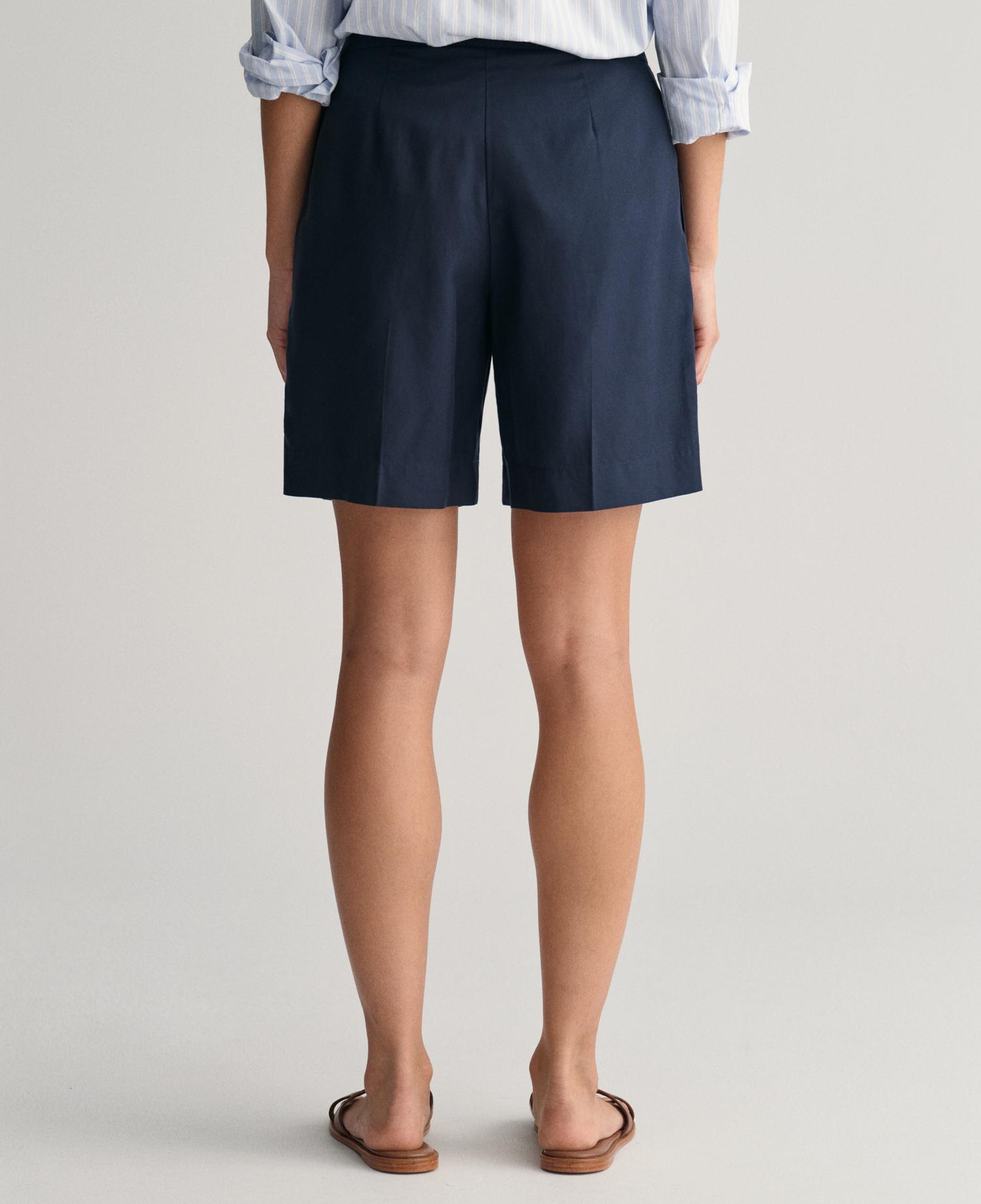 GANT Kadın Lacivert Relaxed Fit Şort