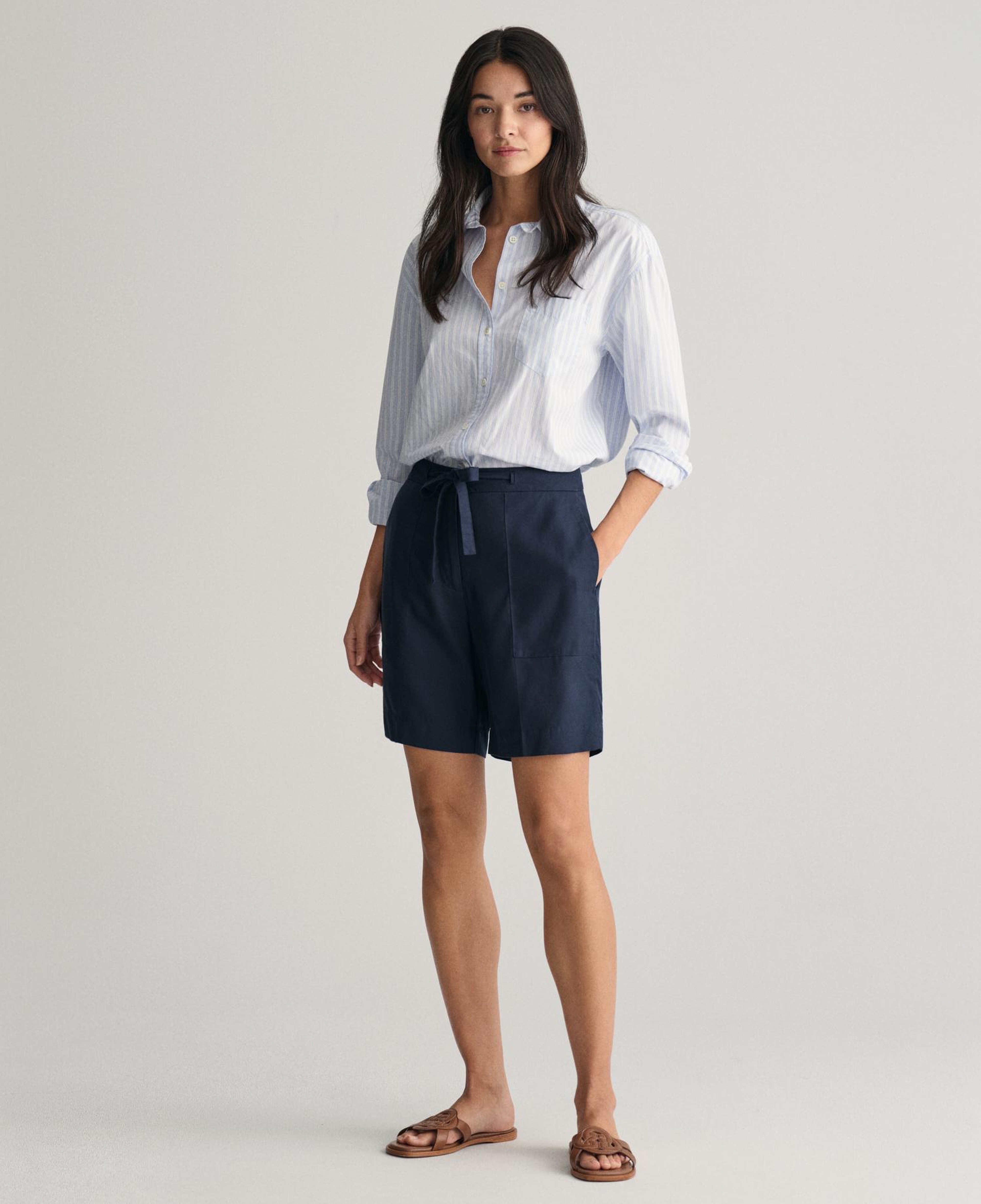 GANT Kadın Lacivert Relaxed Fit Şort