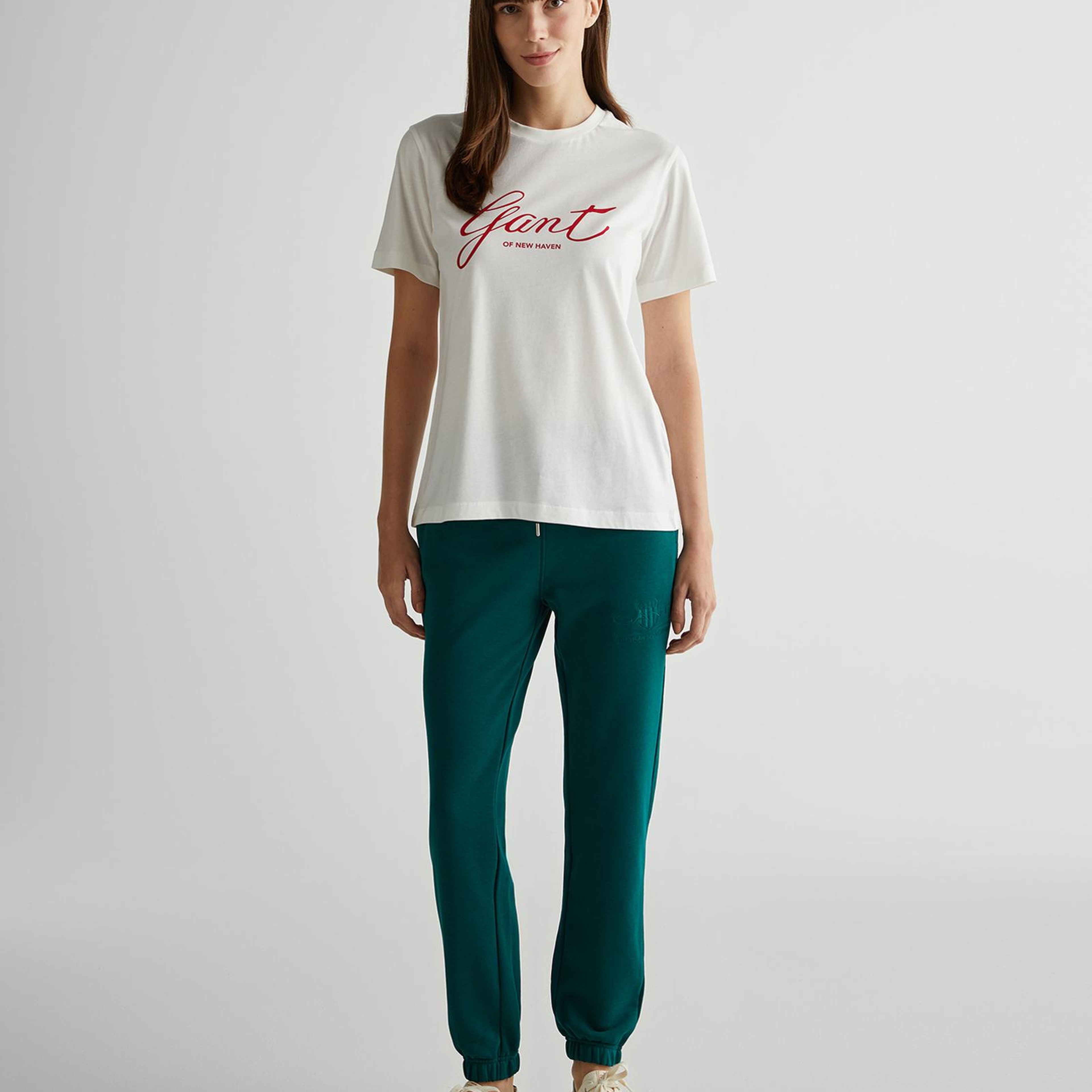 GANT Kadın Krem Regular Fit Bisiklet Yaka Logolu T-Shirt