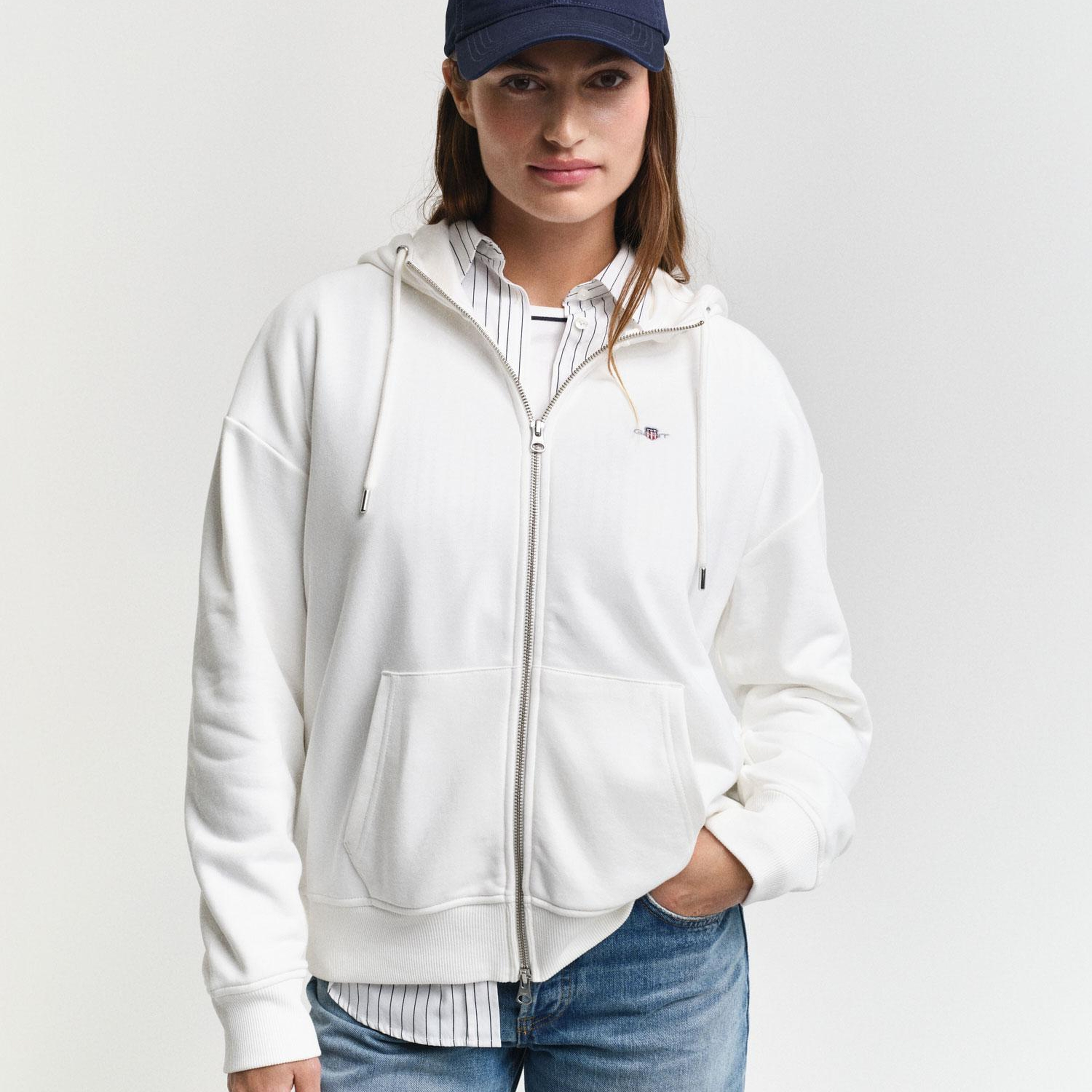 GANT Kadın Beyaz Relaxed Fit Kapüşonlu Sweatshirt