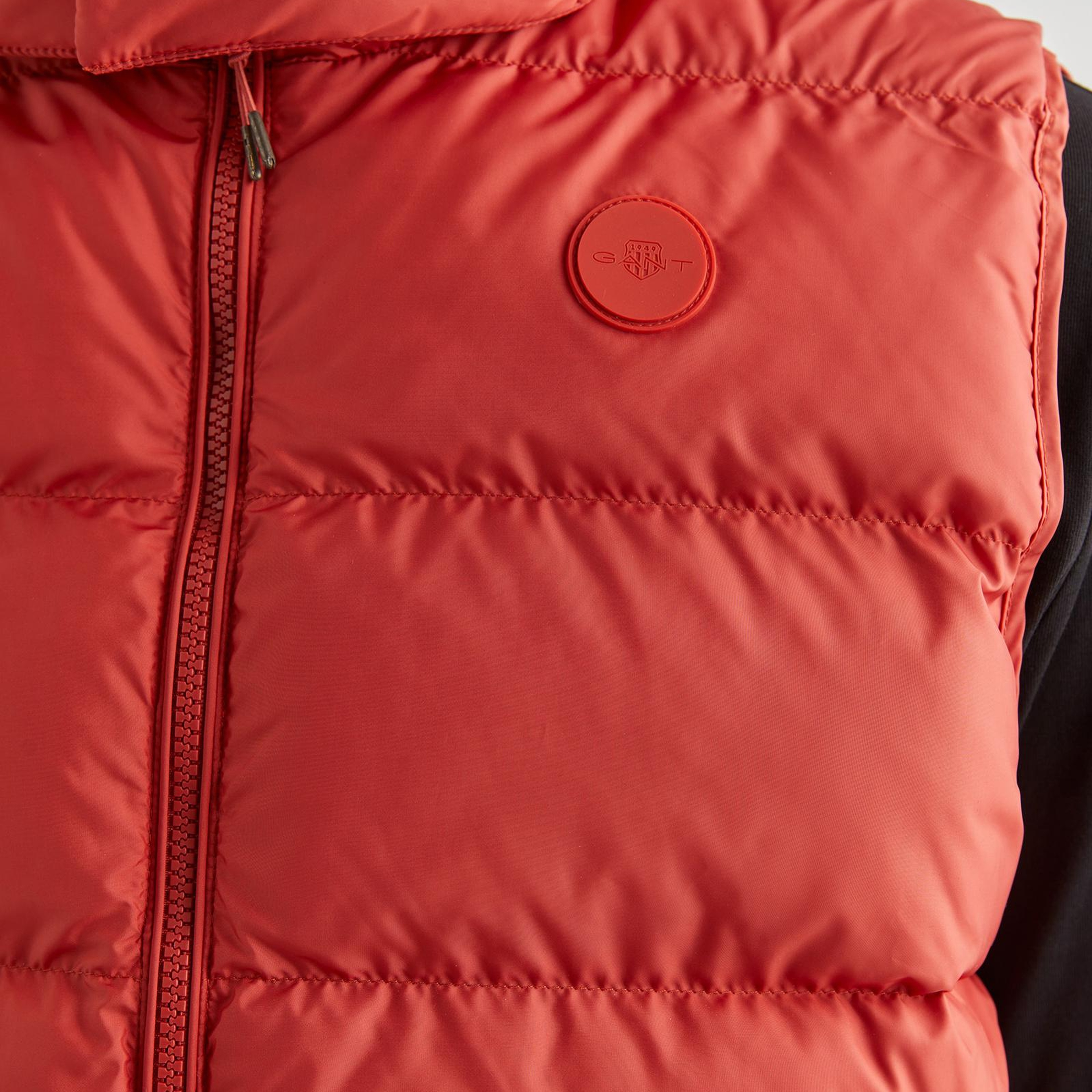 GANT Erkek Kırmızı Kapüşonlu Yelek