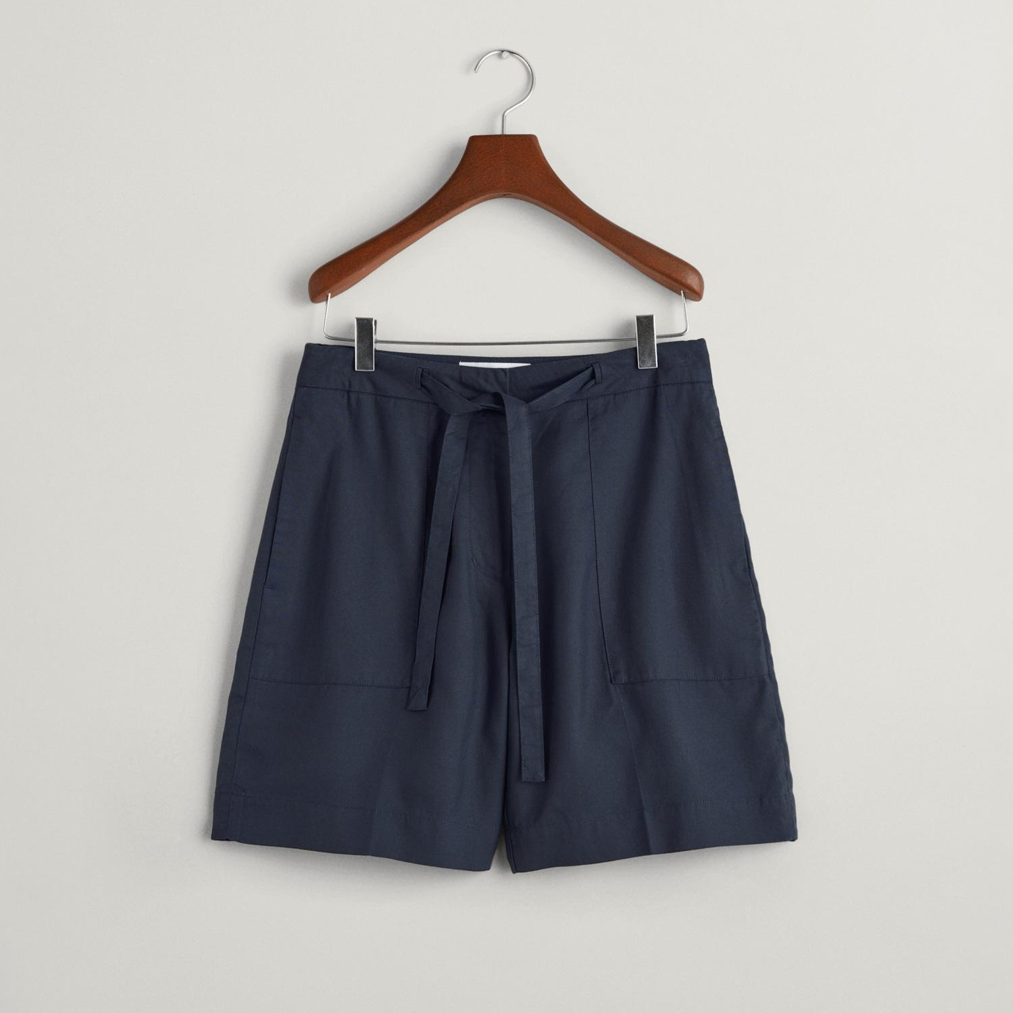 GANT Kadın Lacivert Relaxed Fit Şort