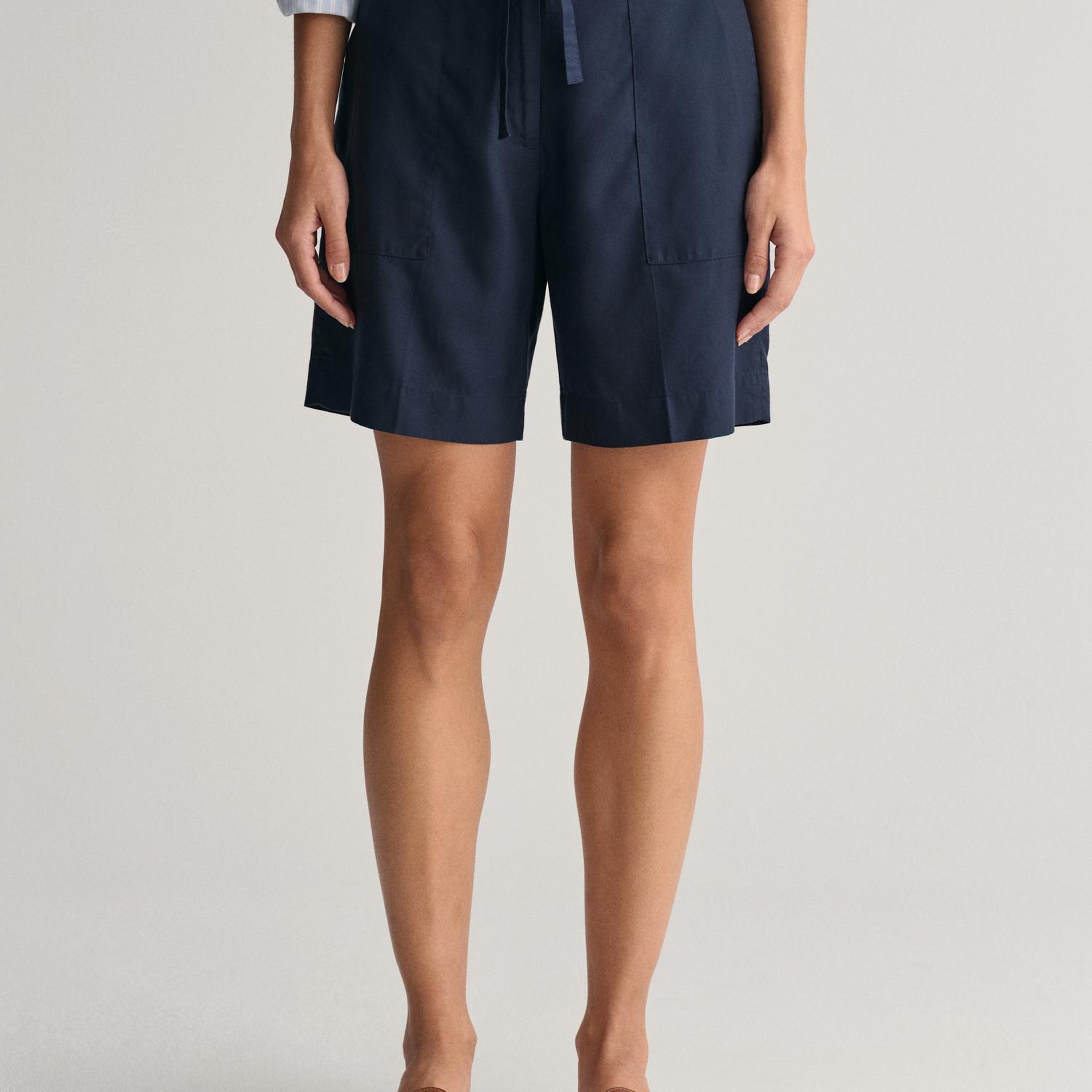 GANT Kadın Lacivert Relaxed Fit Şort