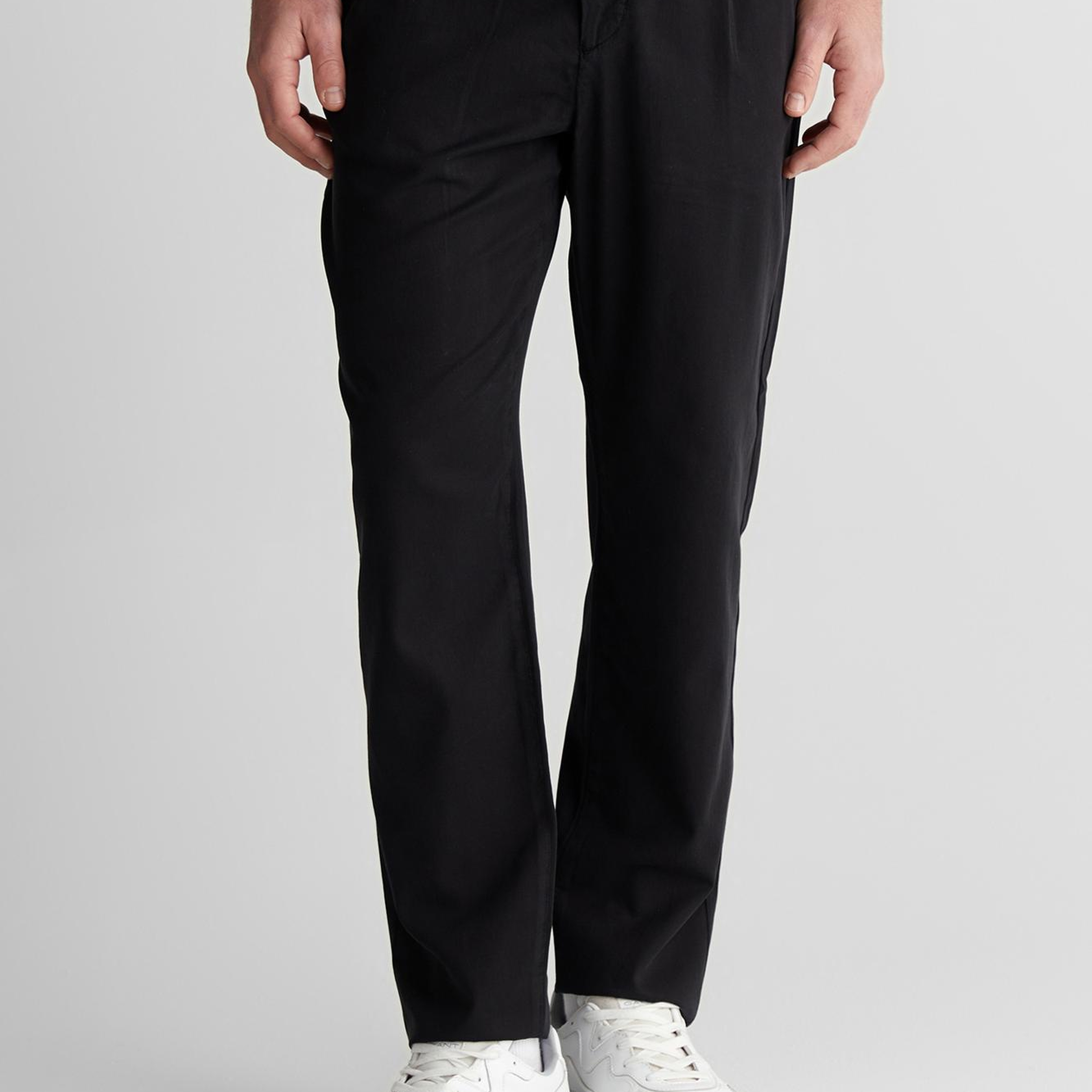 GANT Erkek Siyah Regular Fit Jogger Pantolon