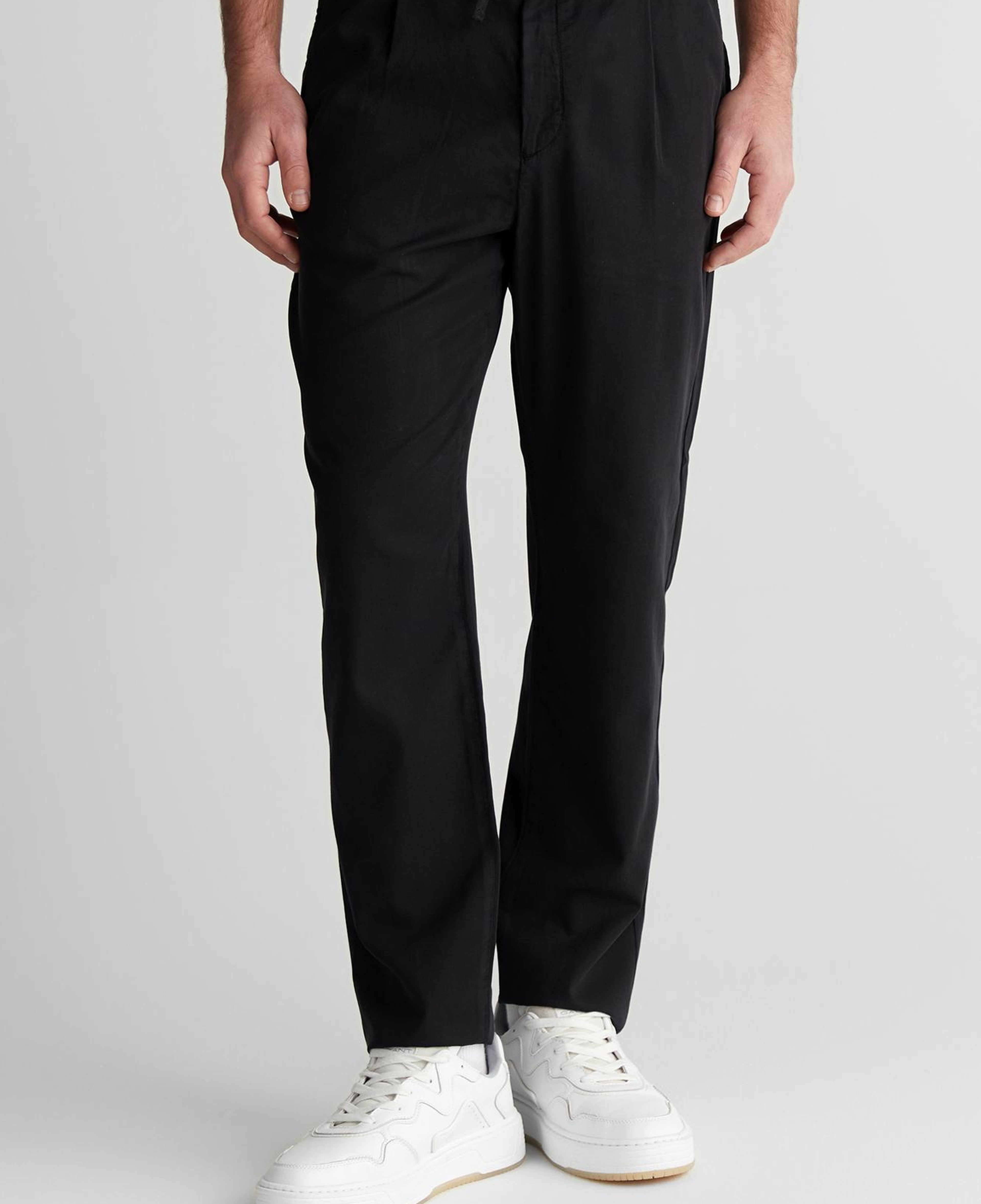 GANT Erkek Siyah Regular Fit Jogger Pantolon