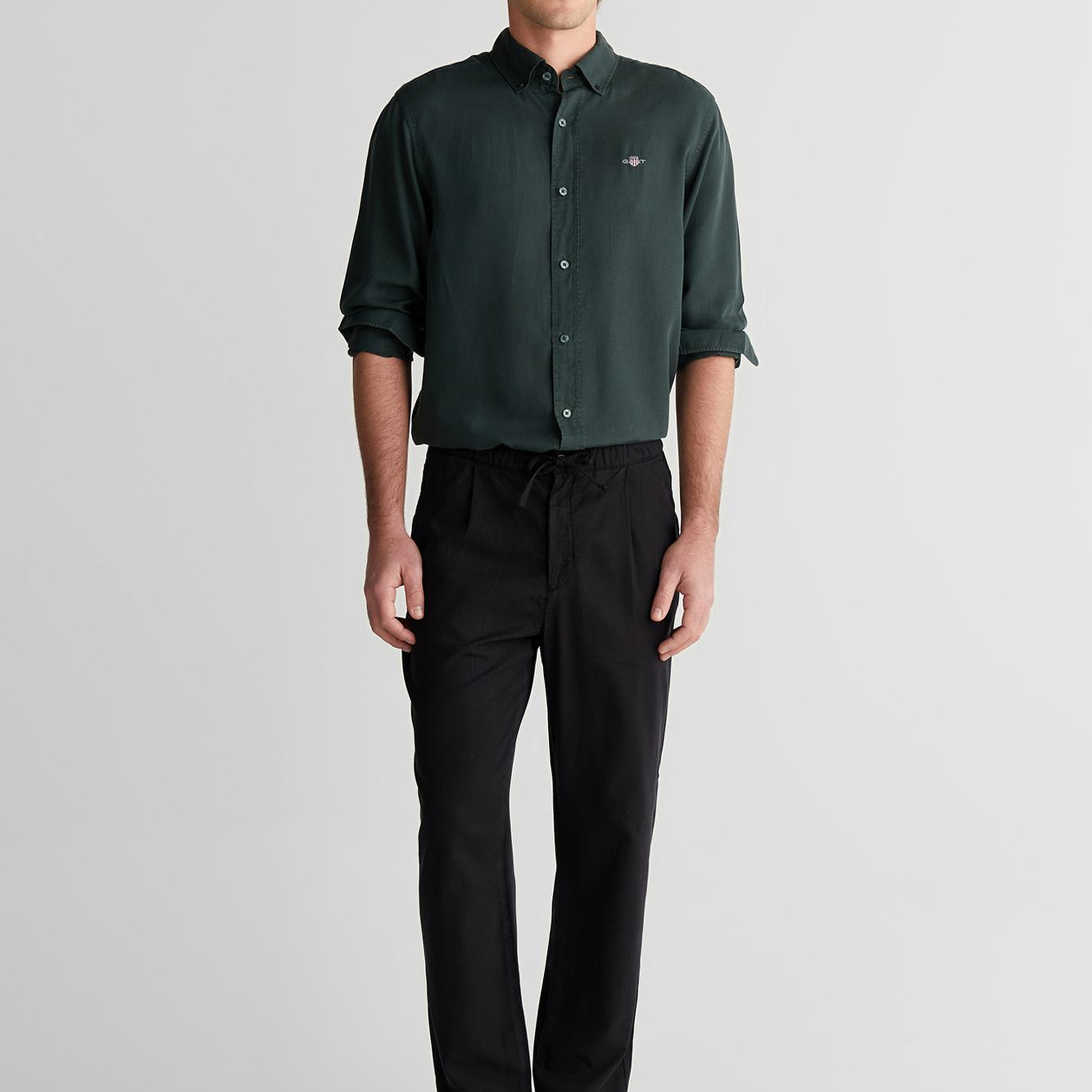 GANT Erkek Siyah Regular Fit Jogger Pantolon