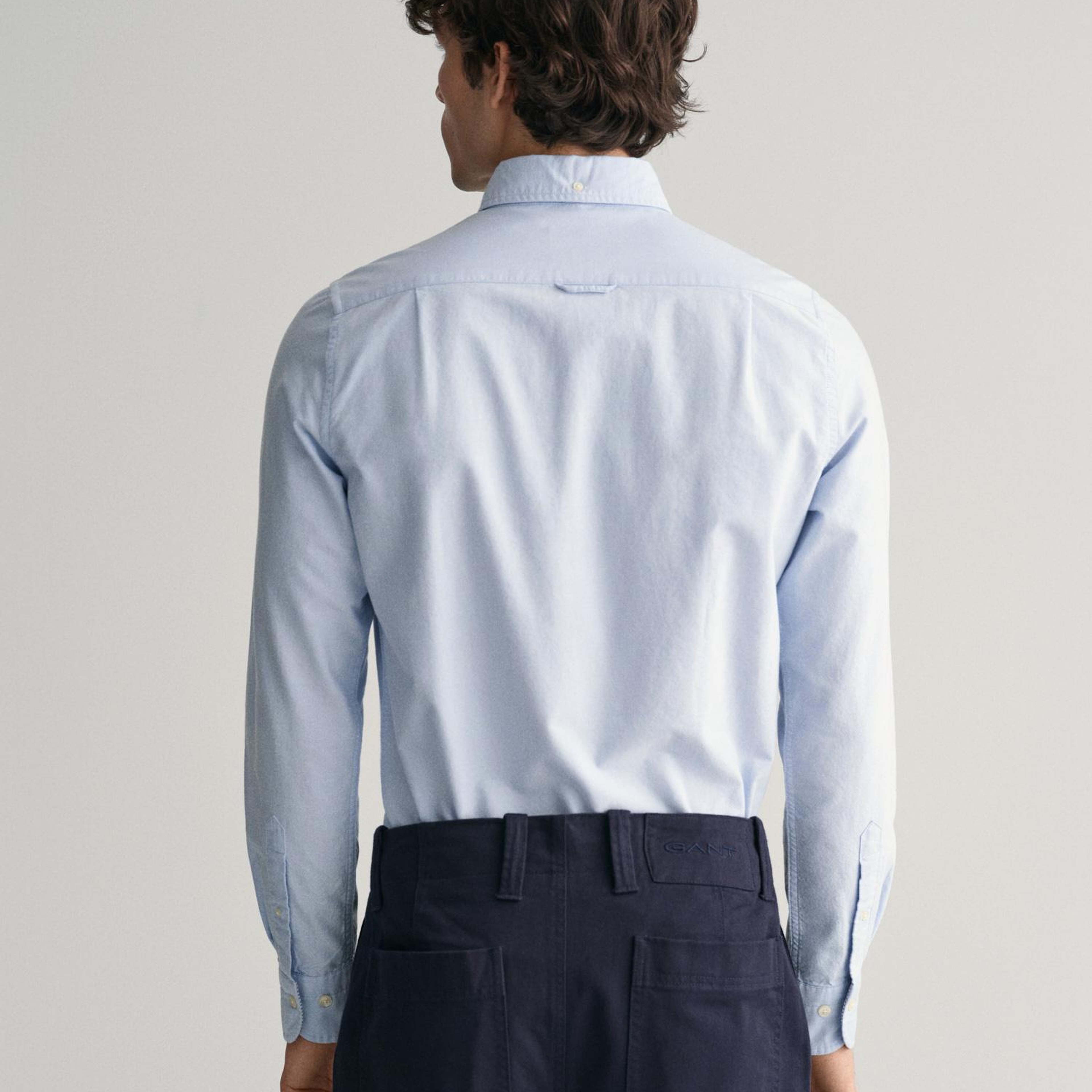 GANT Erkek Mavi Slim Fit Düğmeli Yaka Gömlek