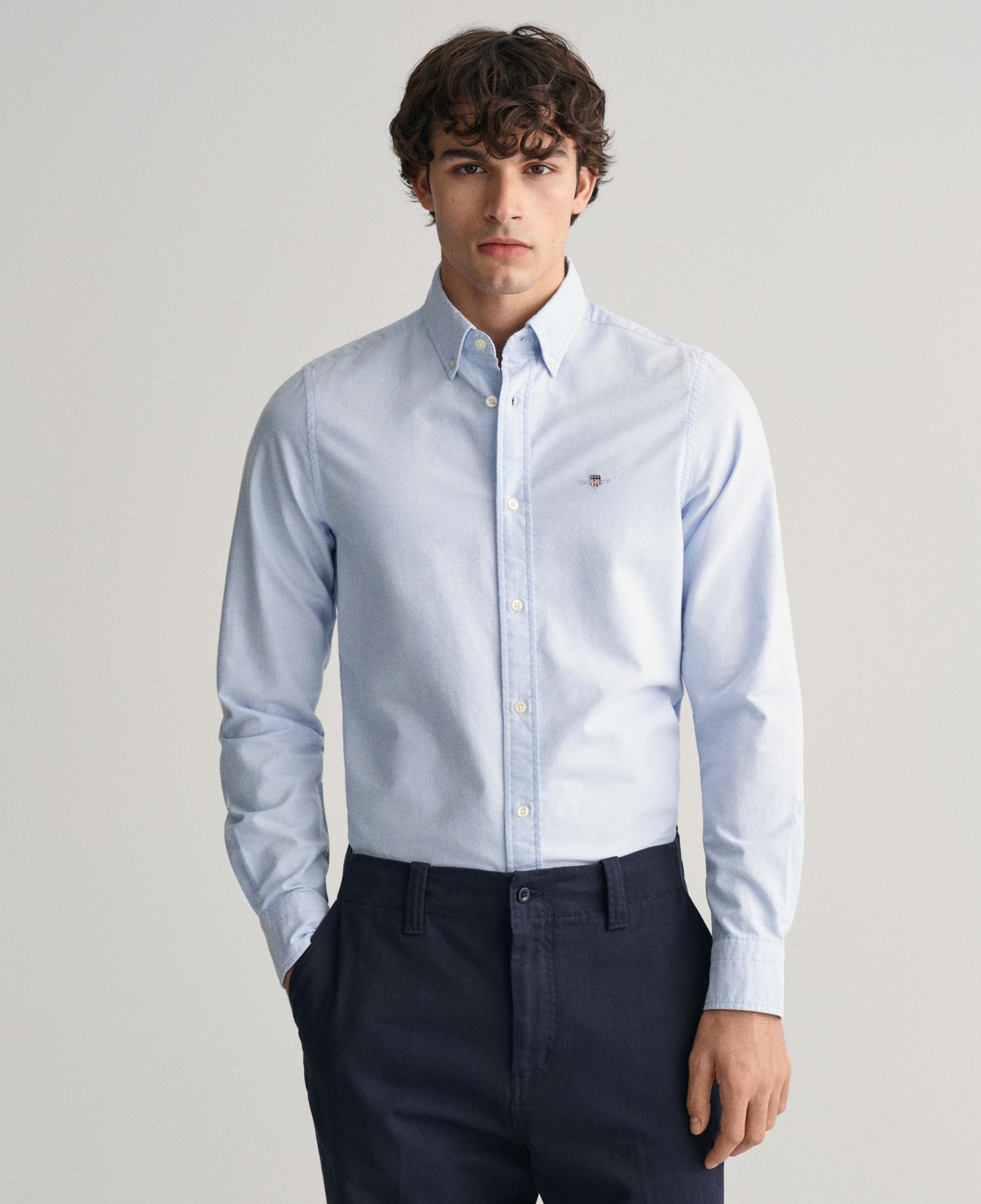 GANT Erkek Mavi Slim Fit Düğmeli Yaka Gömlek