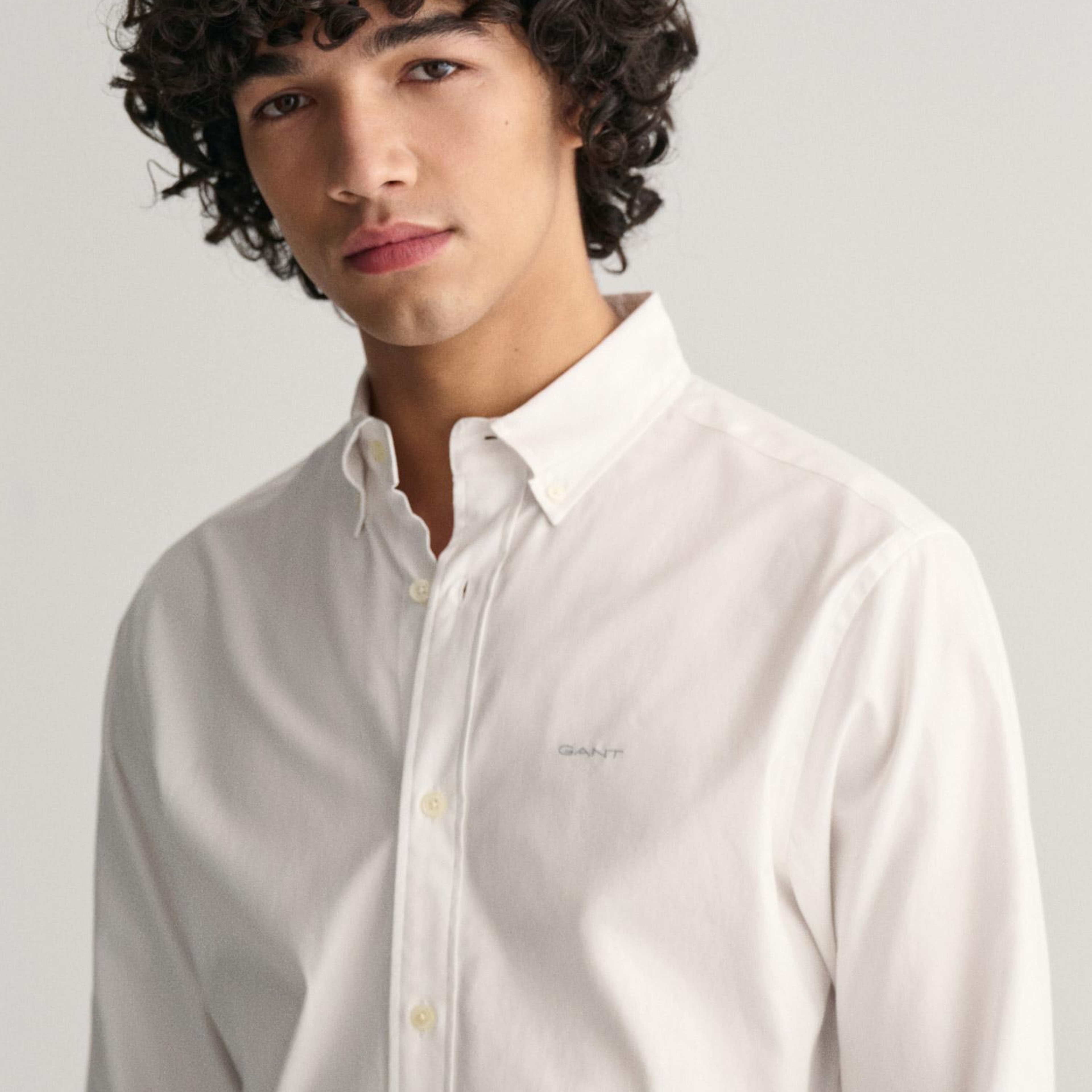 GANT Erkek Beyaz Regular Fit Düğmeli Yaka Oxford Gömlek