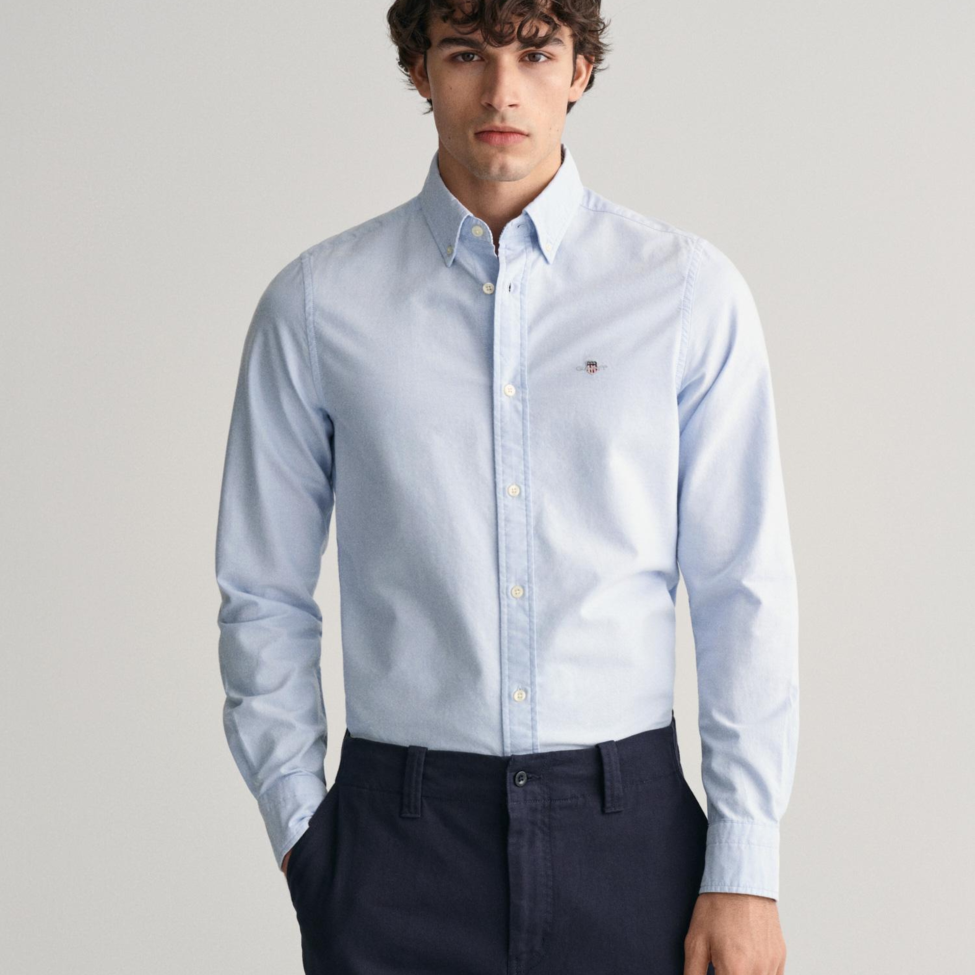 GANT Erkek Mavi Slim Fit Düğmeli Yaka Gömlek