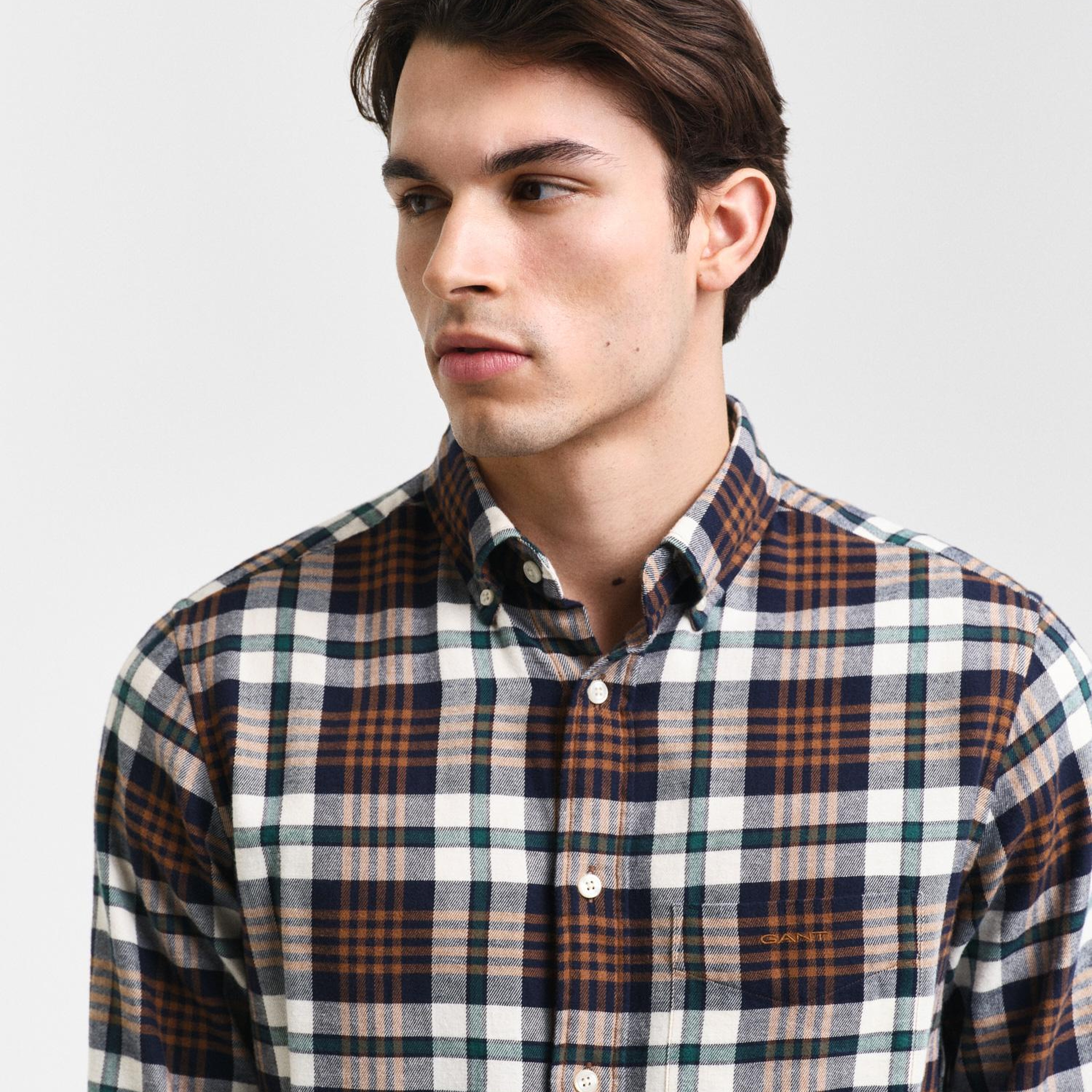 GANT Erkek Kahverengi Regular Fit Düğmeli Yaka Logolu Gömlek