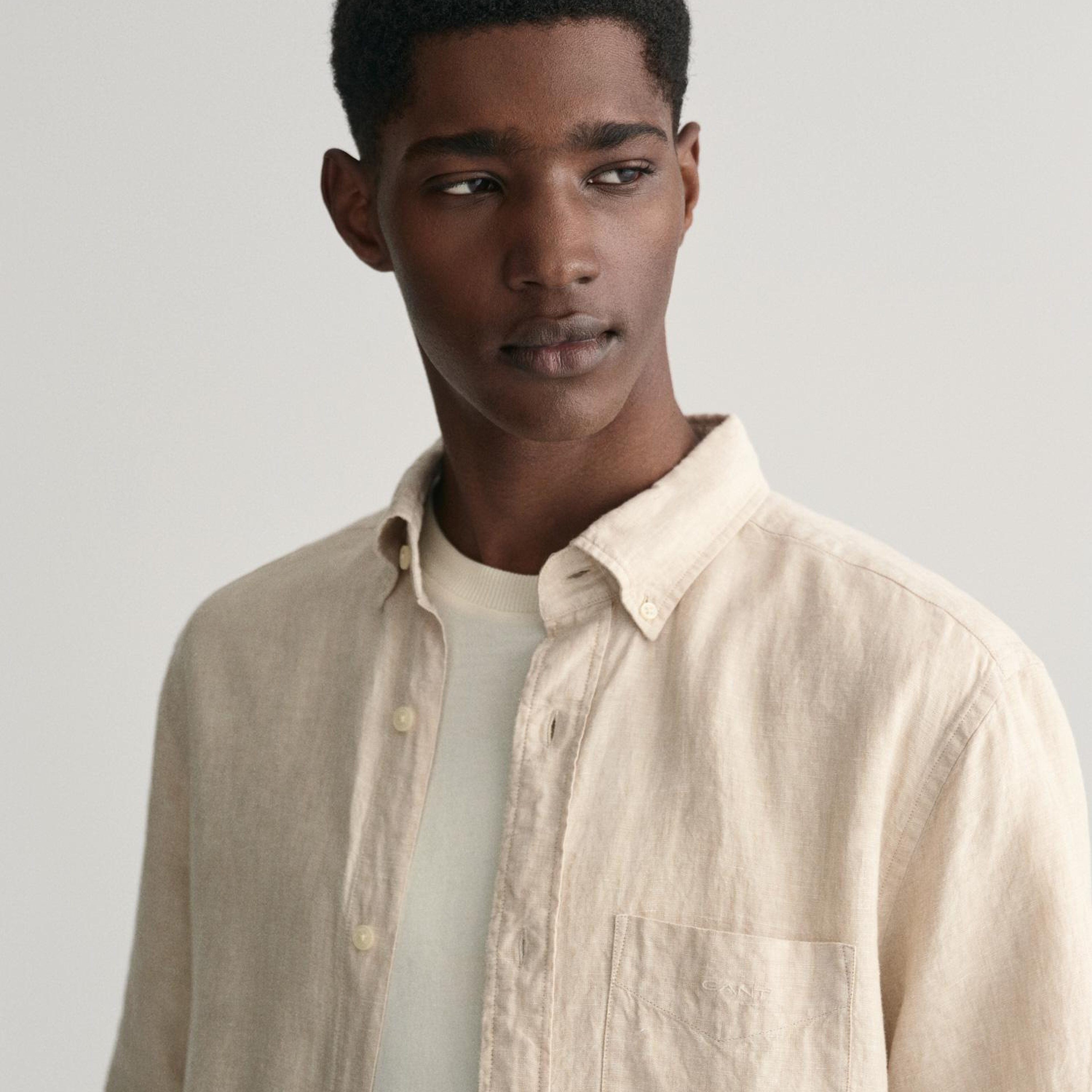 GANT Erkek Bej Regular Fit Düğmeli Yaka Keten Gömlek