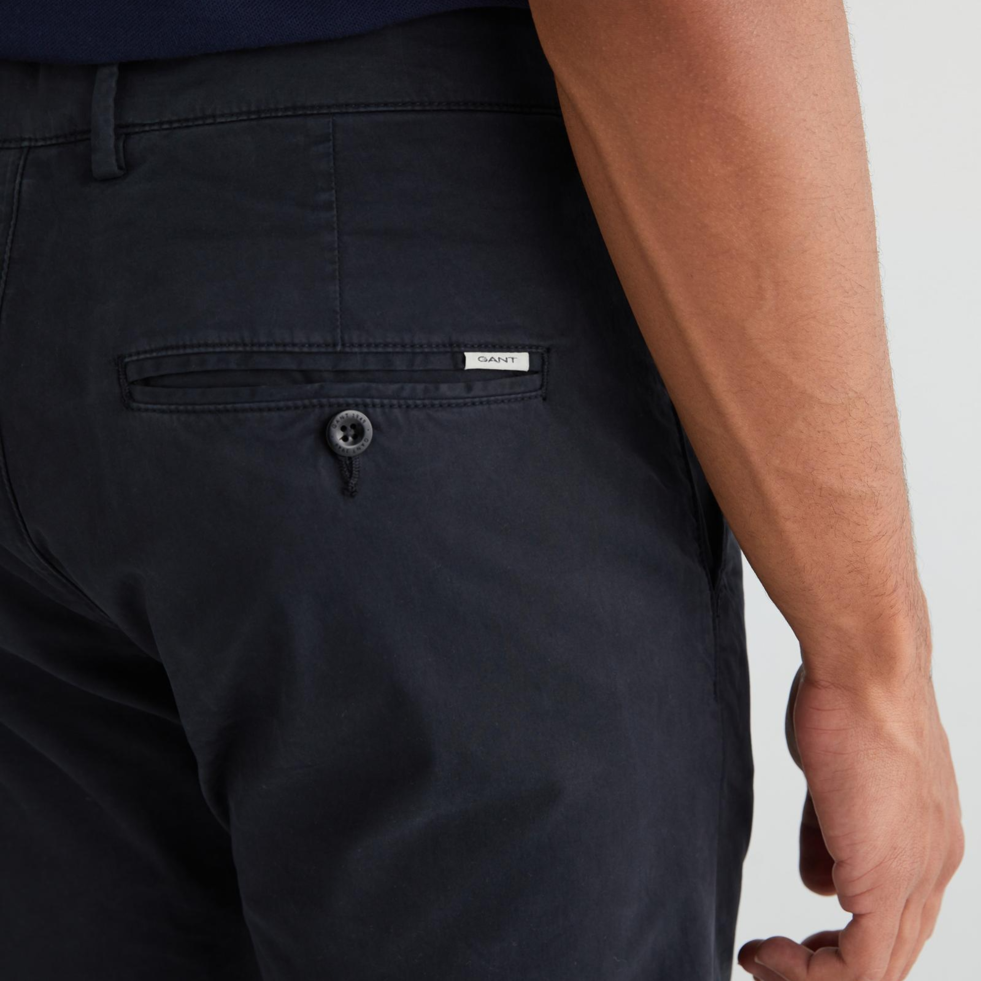 GANT Erkek Siyah Slim Fit Pantolon