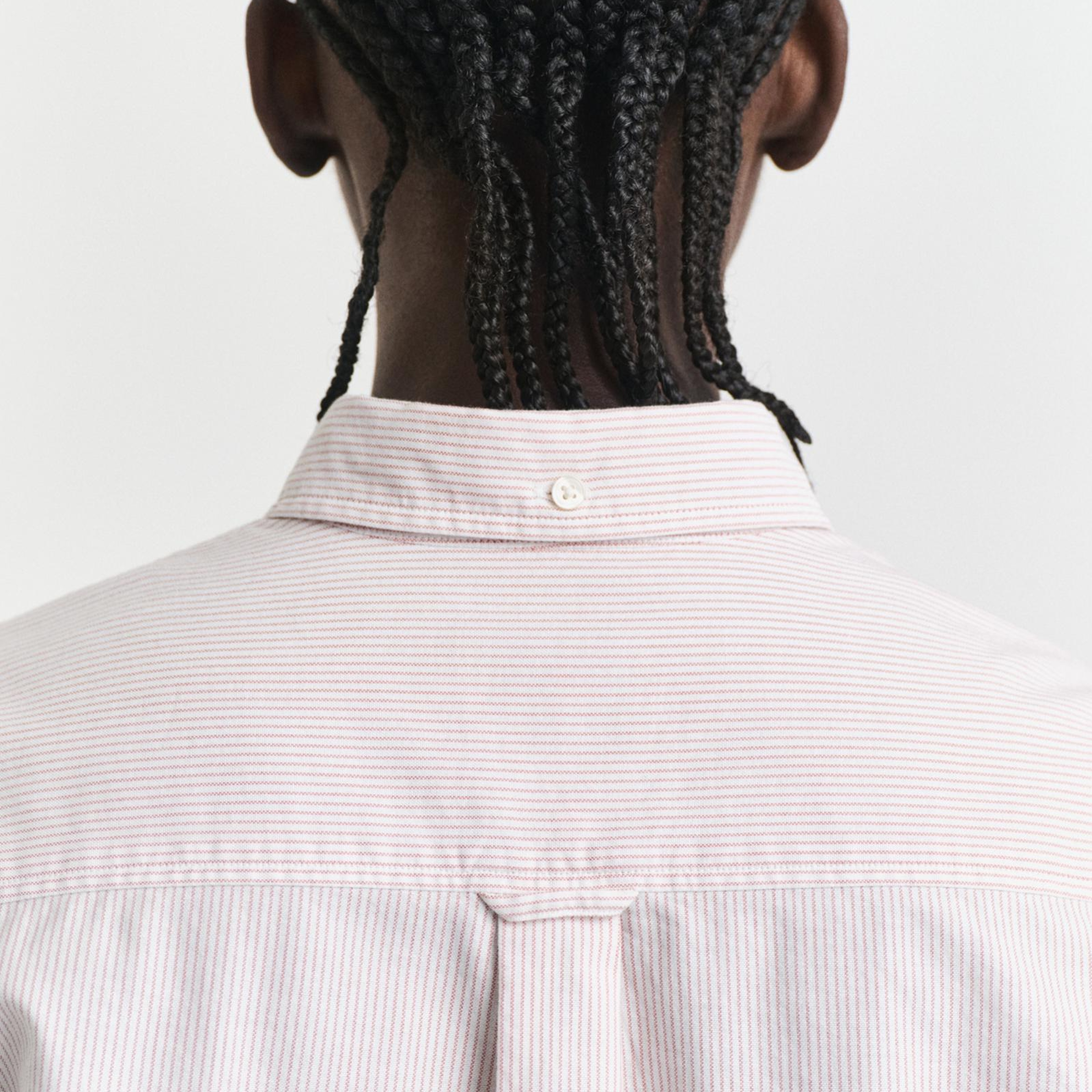 GANT Kadın Pembe Regular Fit Düğmeli Yaka Oxford Gömlek