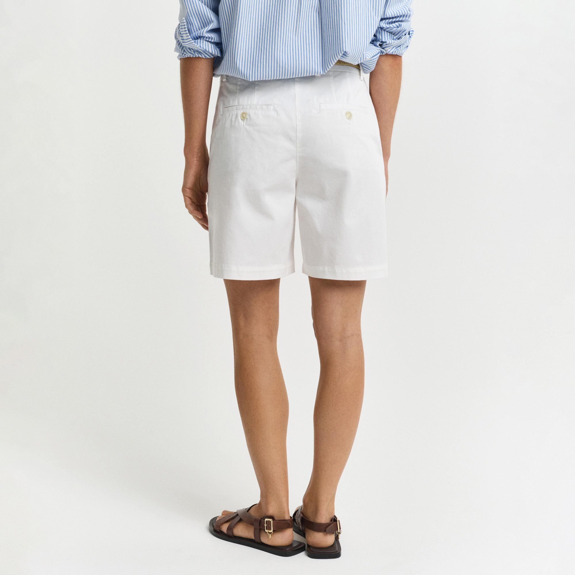 GANT Kadın Beyaz Regular Fit Şort