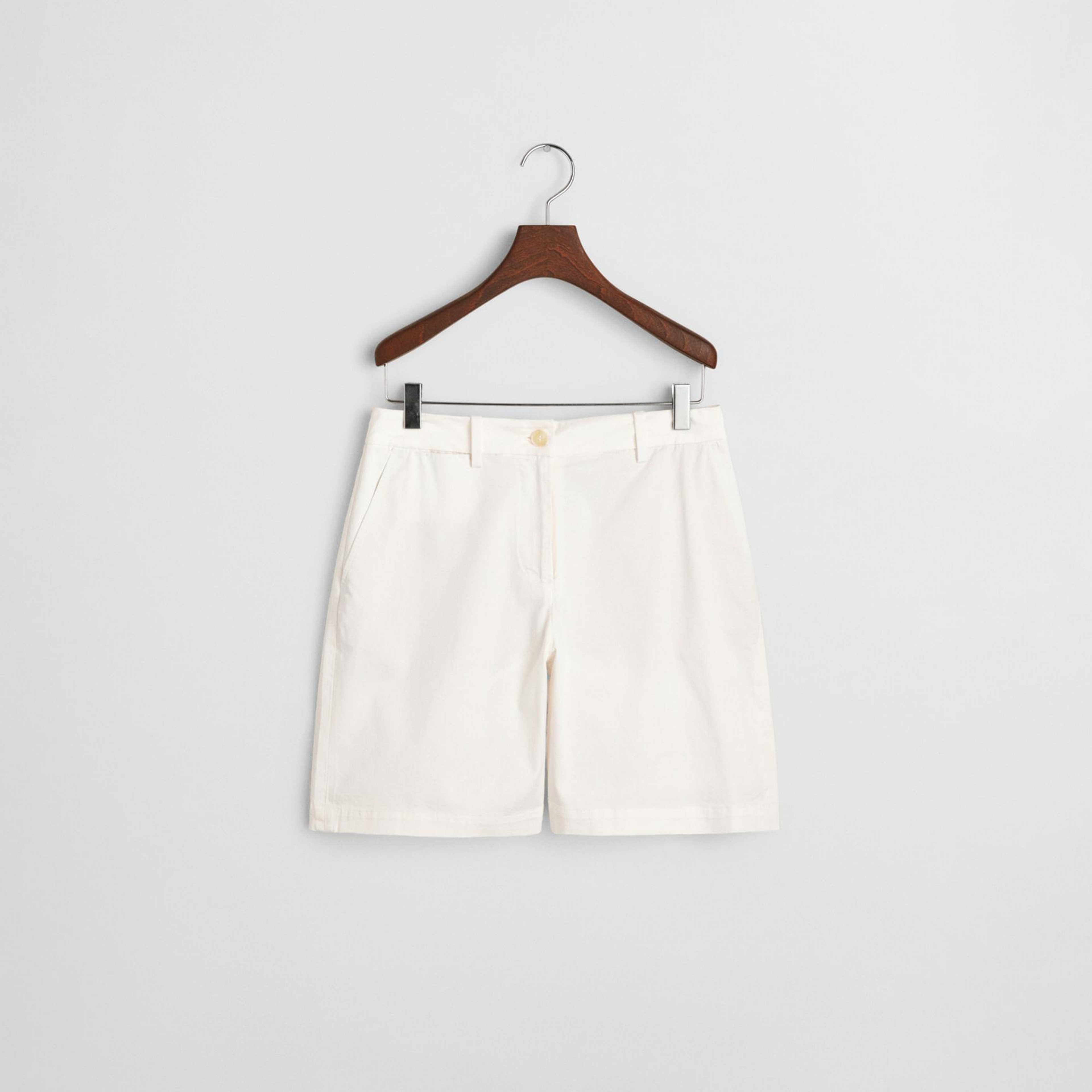 GANT Kadın Beyaz Regular Fit Şort