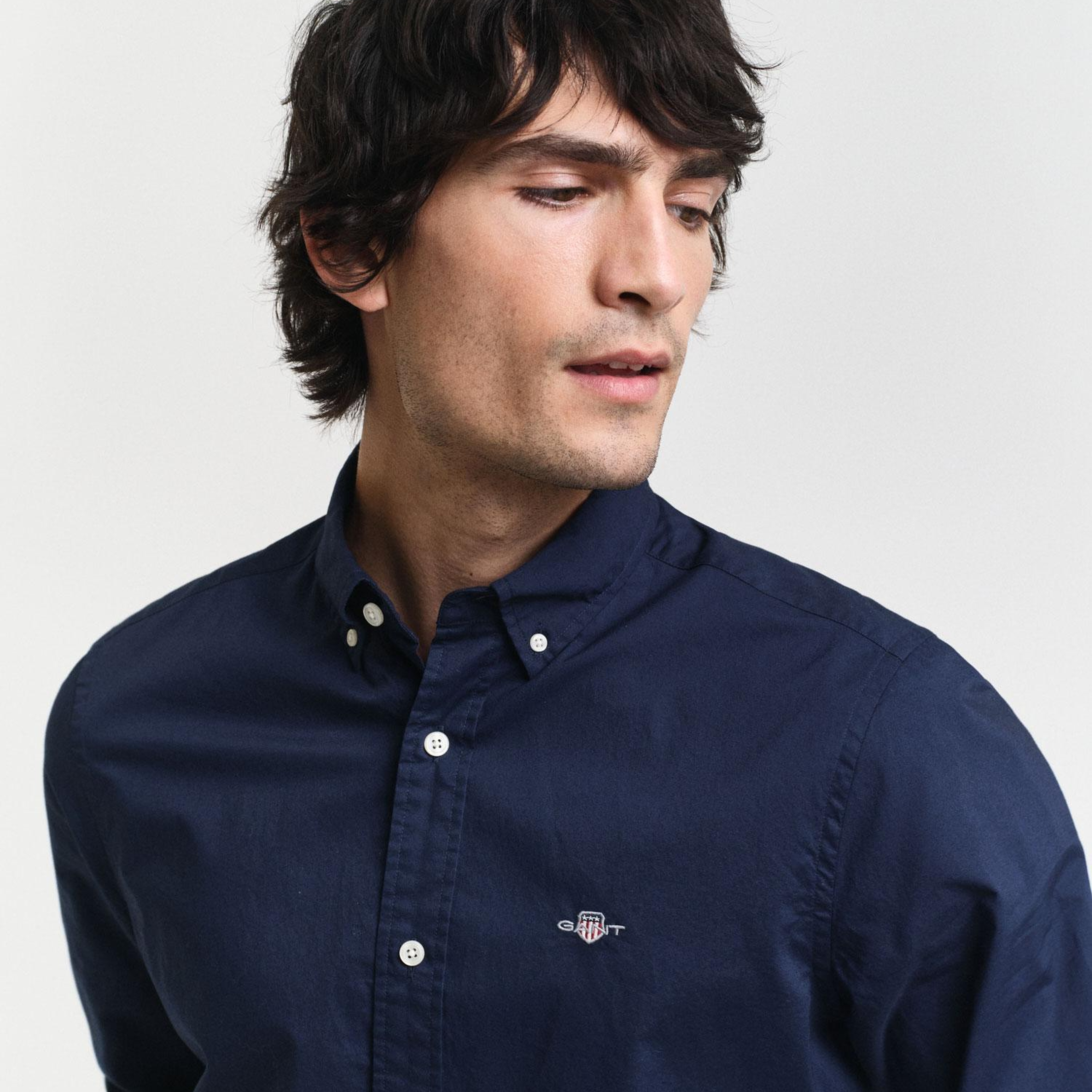 GANT Erkek Lacivert Slim Fit Düğmeli Yaka Broadcloth Gömlek