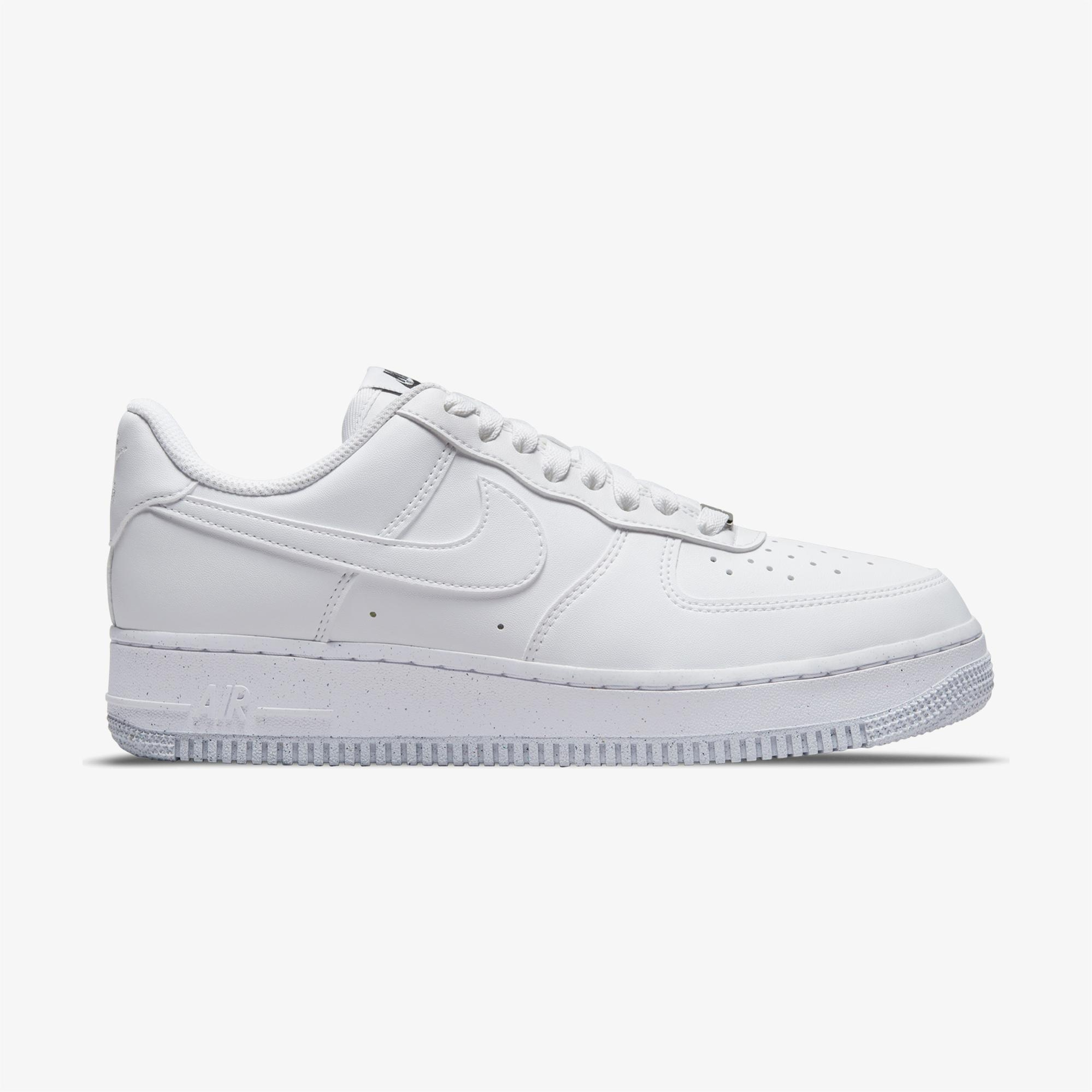 Nike Air Force 1 07 Next Nature Kadın Beyaz Spor Ayakkabı