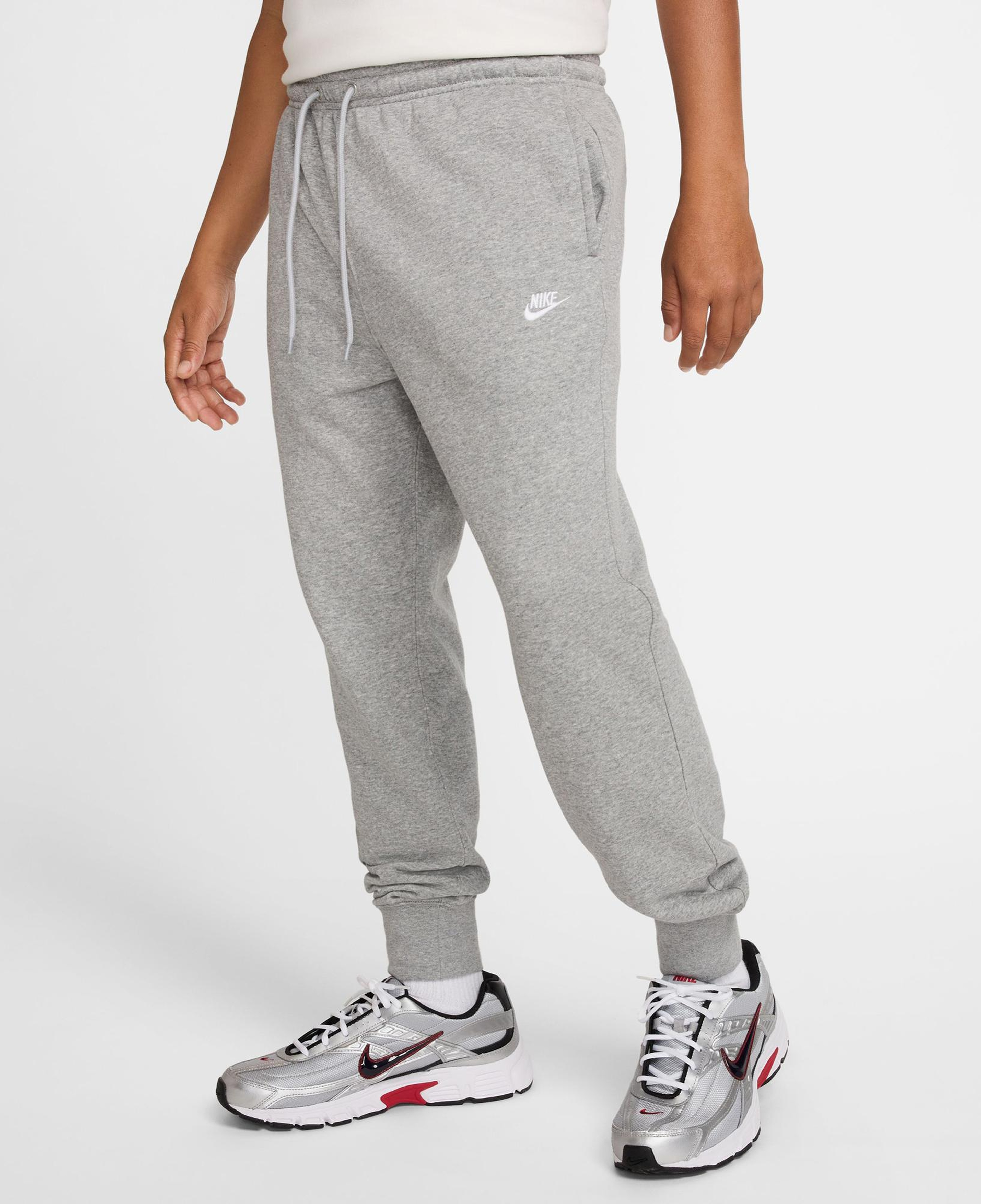 Nike Club Fit Erkek Gri Eşofman Altı