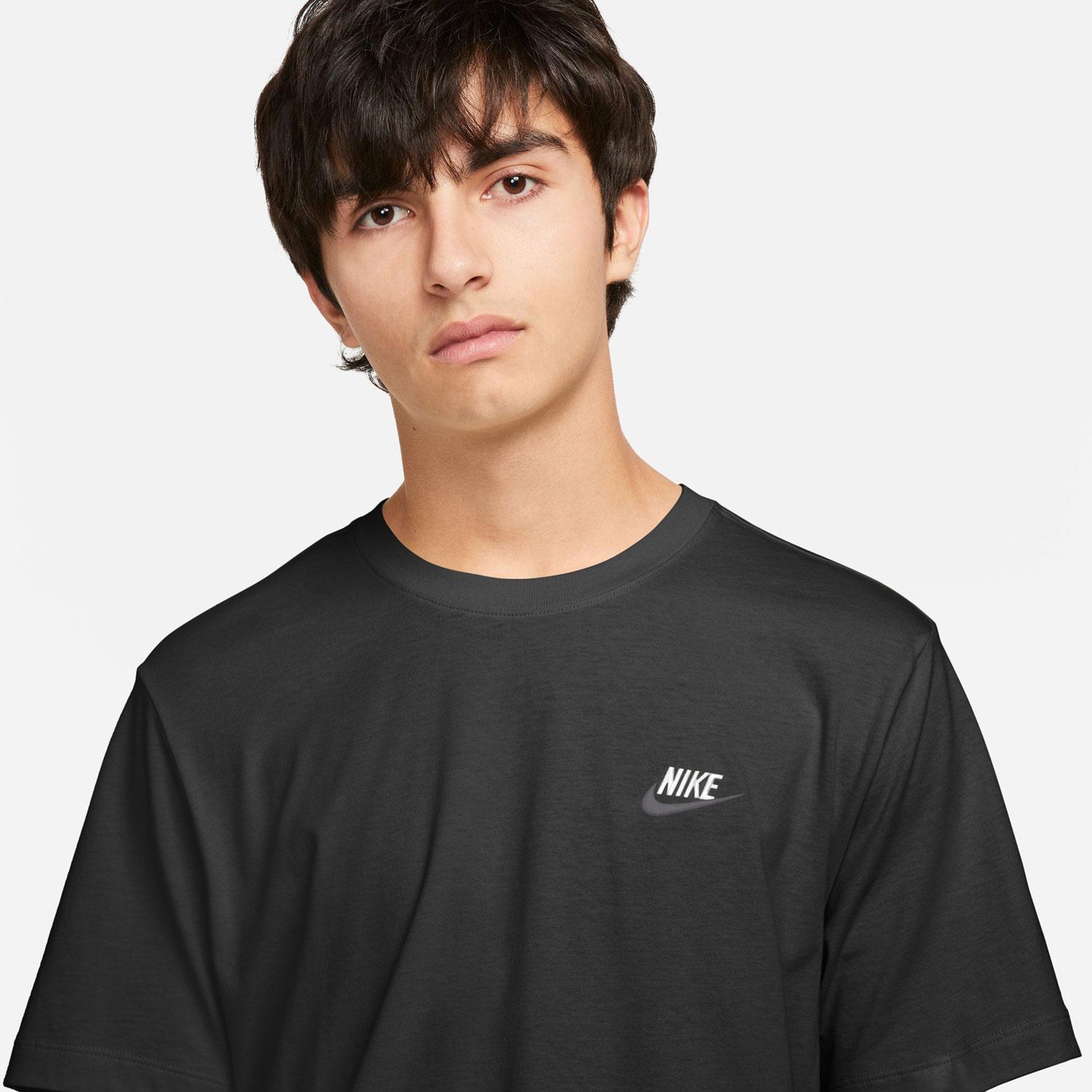 Nike Sportswear Club Erkek Siyah T-Shirt