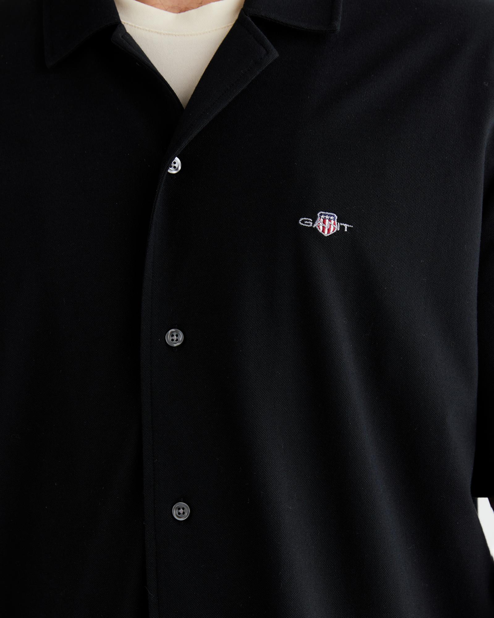 GANT Erkek Siyah Düğmeli Yaka Logolu Gömlek