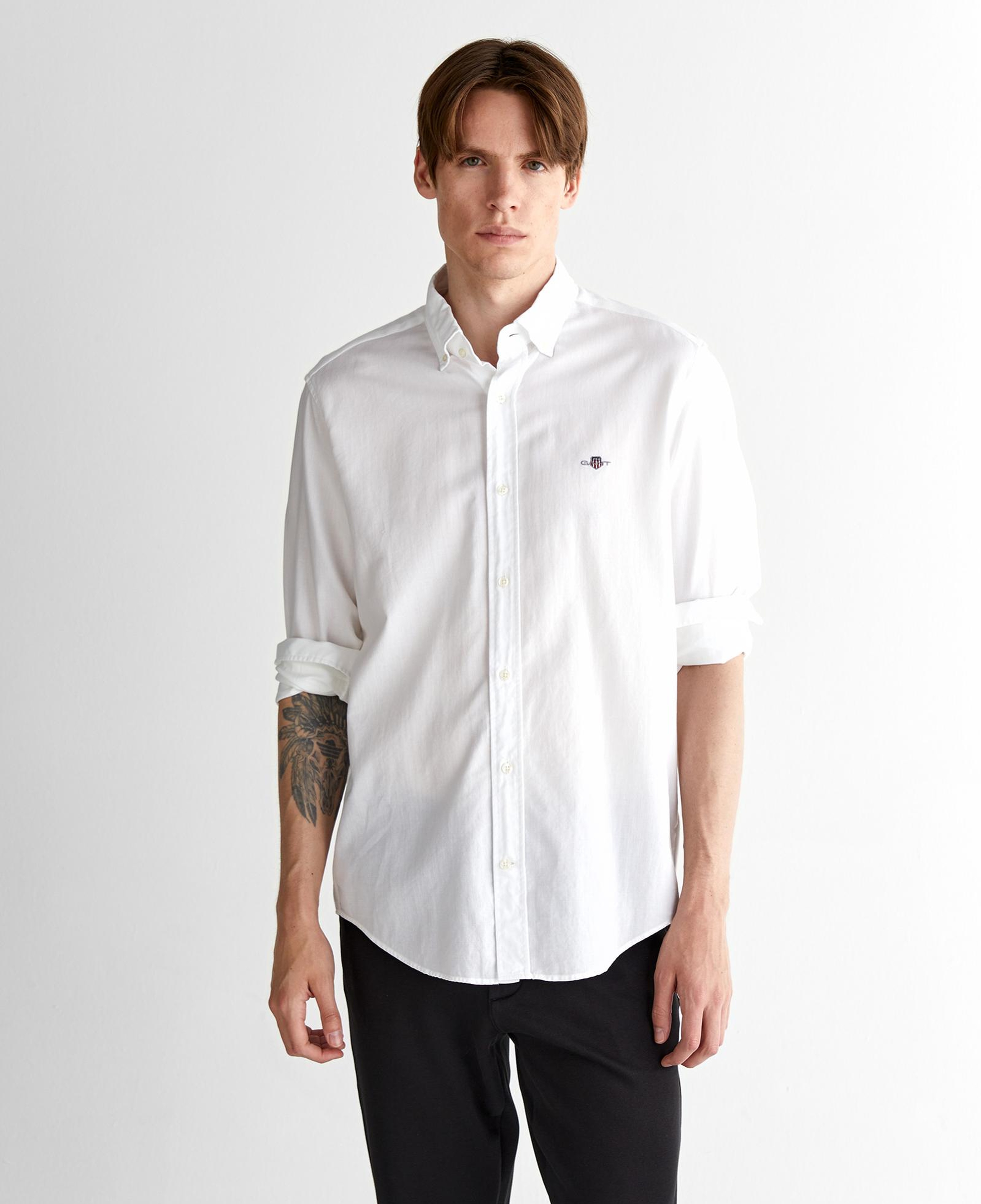 GANT Erkek Beyaz Düğmeli Yaka Logolu Gömlek