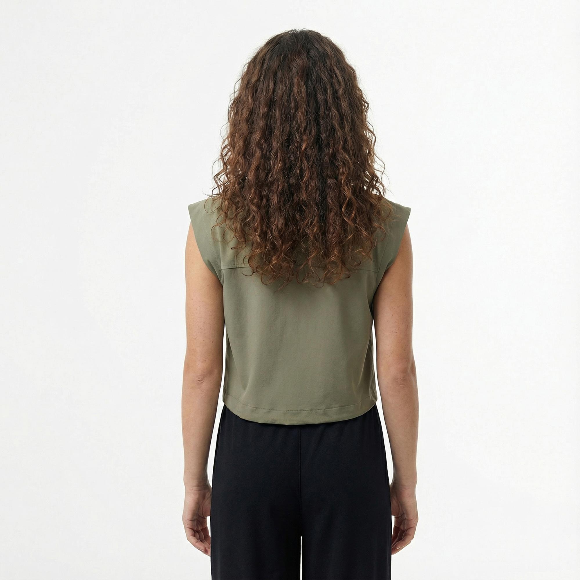 Lacoste Kadın Regular Fit Kolsuz Fermuarlı Haki Gömlek