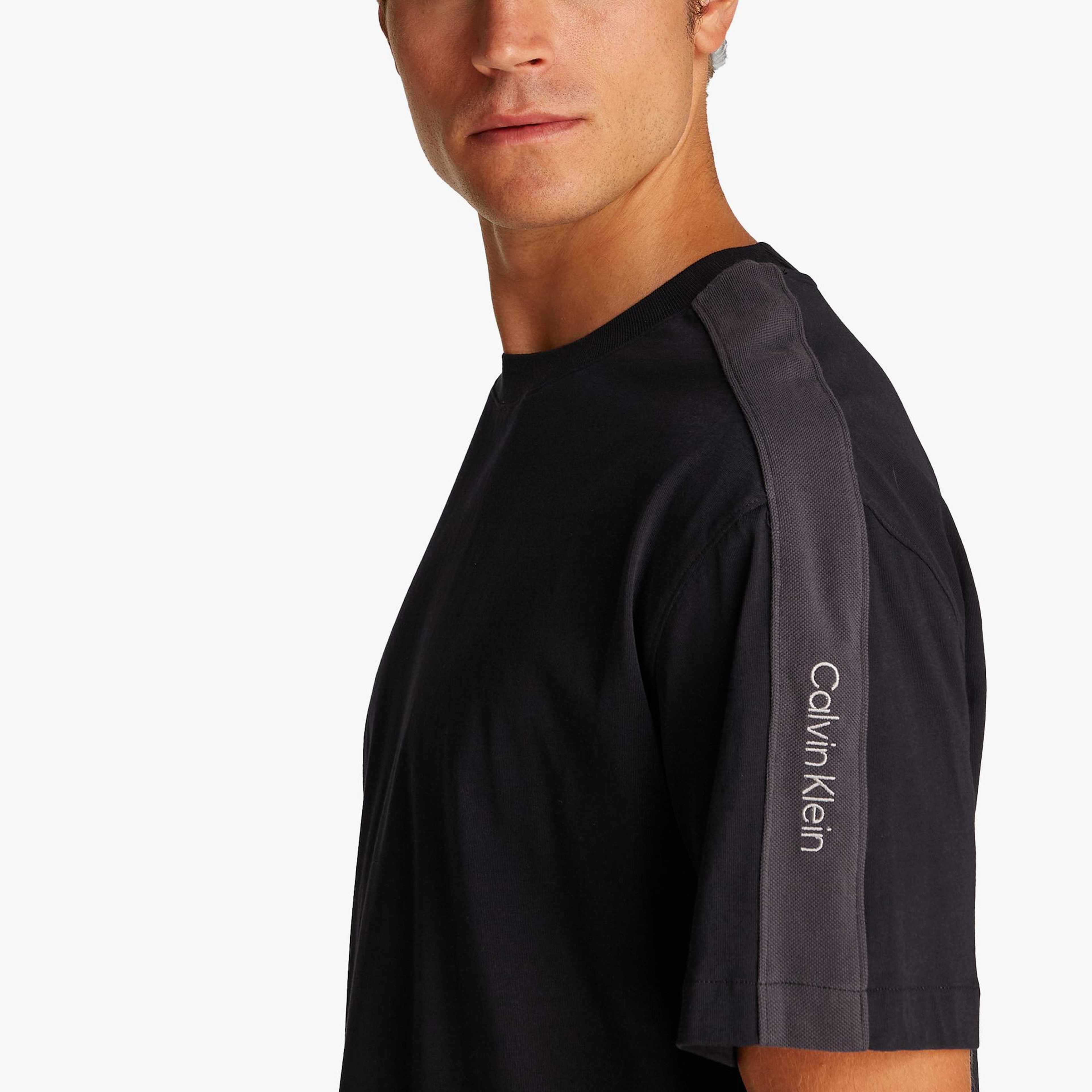 Calvin Klein Logo Tape Erkek Siyah T-Shirt