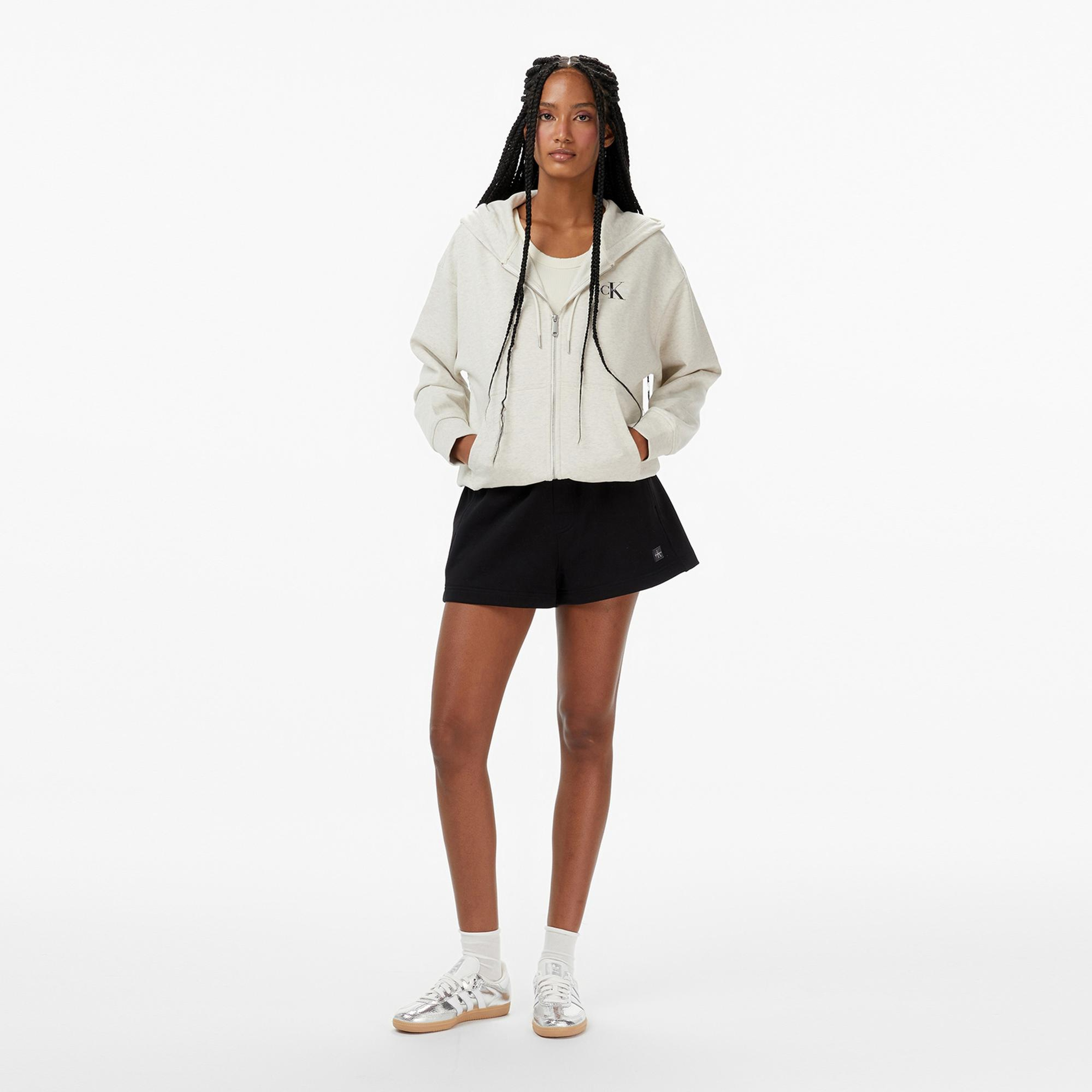 Calvin Klein Monologo French Terry Kadın Krem Rengi Sweatshirt