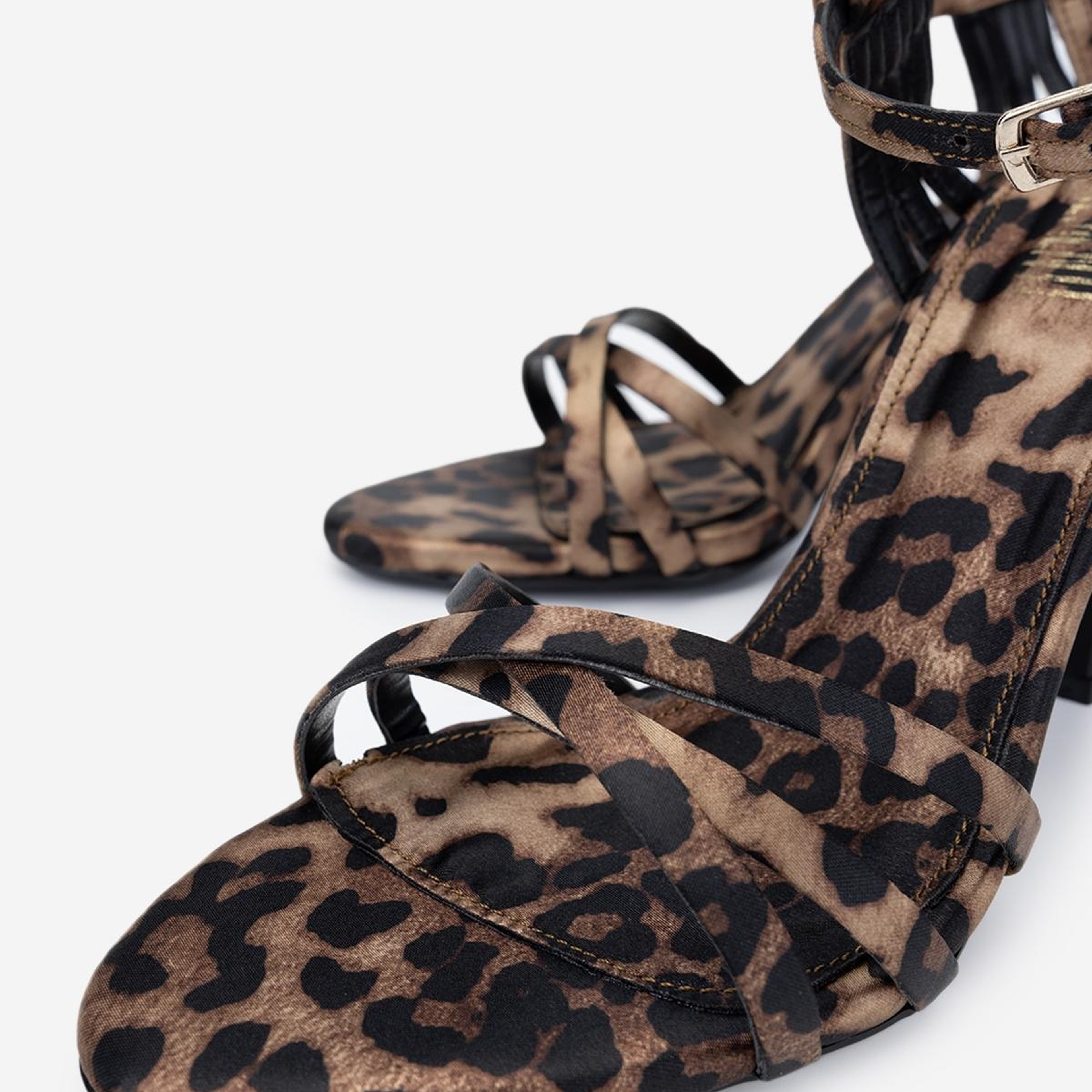 Valmenti Kadın Suni Deri Leopar Topuklu Sandalet