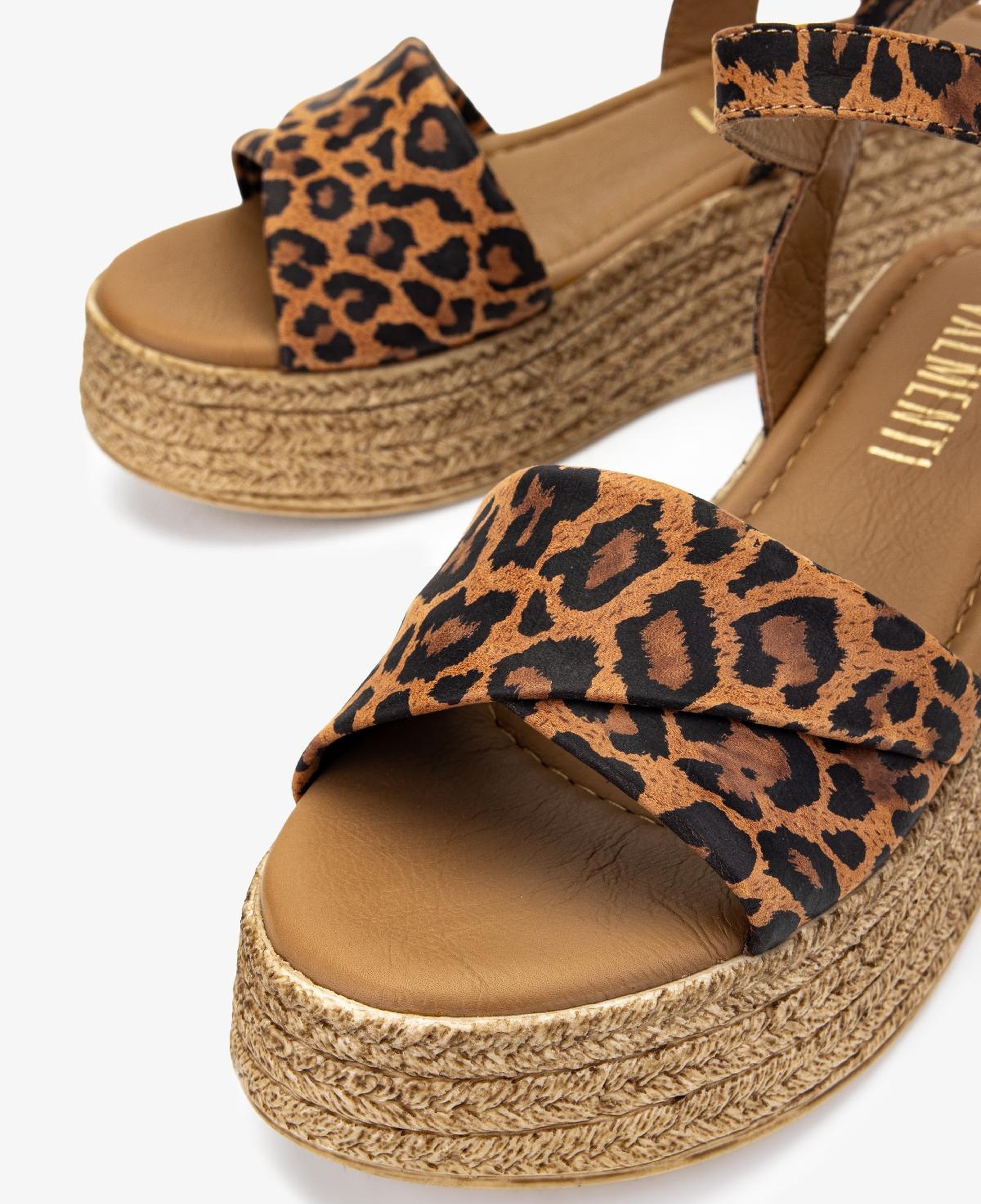 Valmenti Kadın Hakiki Deri Taba Leopar Sandalet